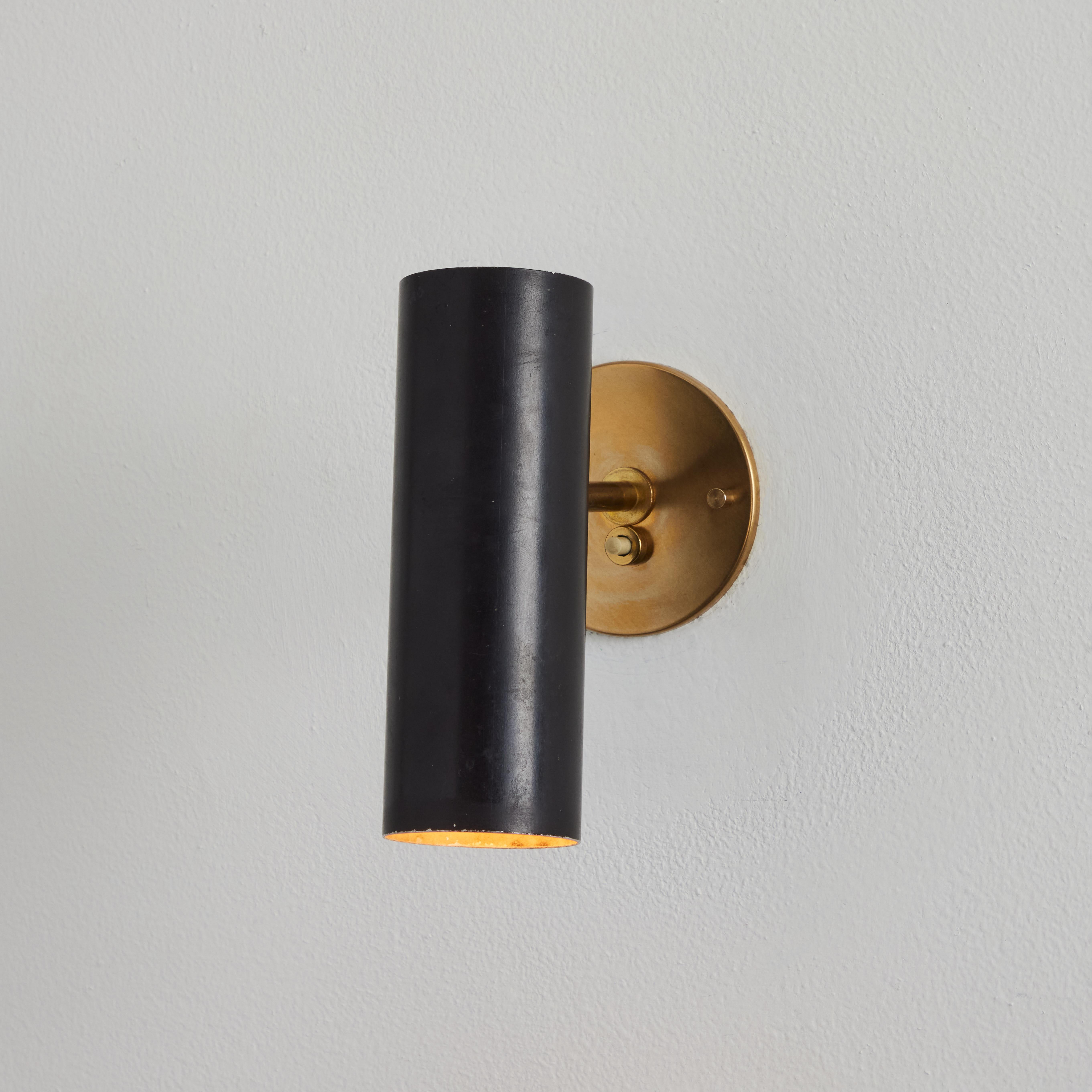 Painted Pair of 1950s Gino Sarfatti Cylindrical Metal and Brass Sconces for Arteluce For Sale