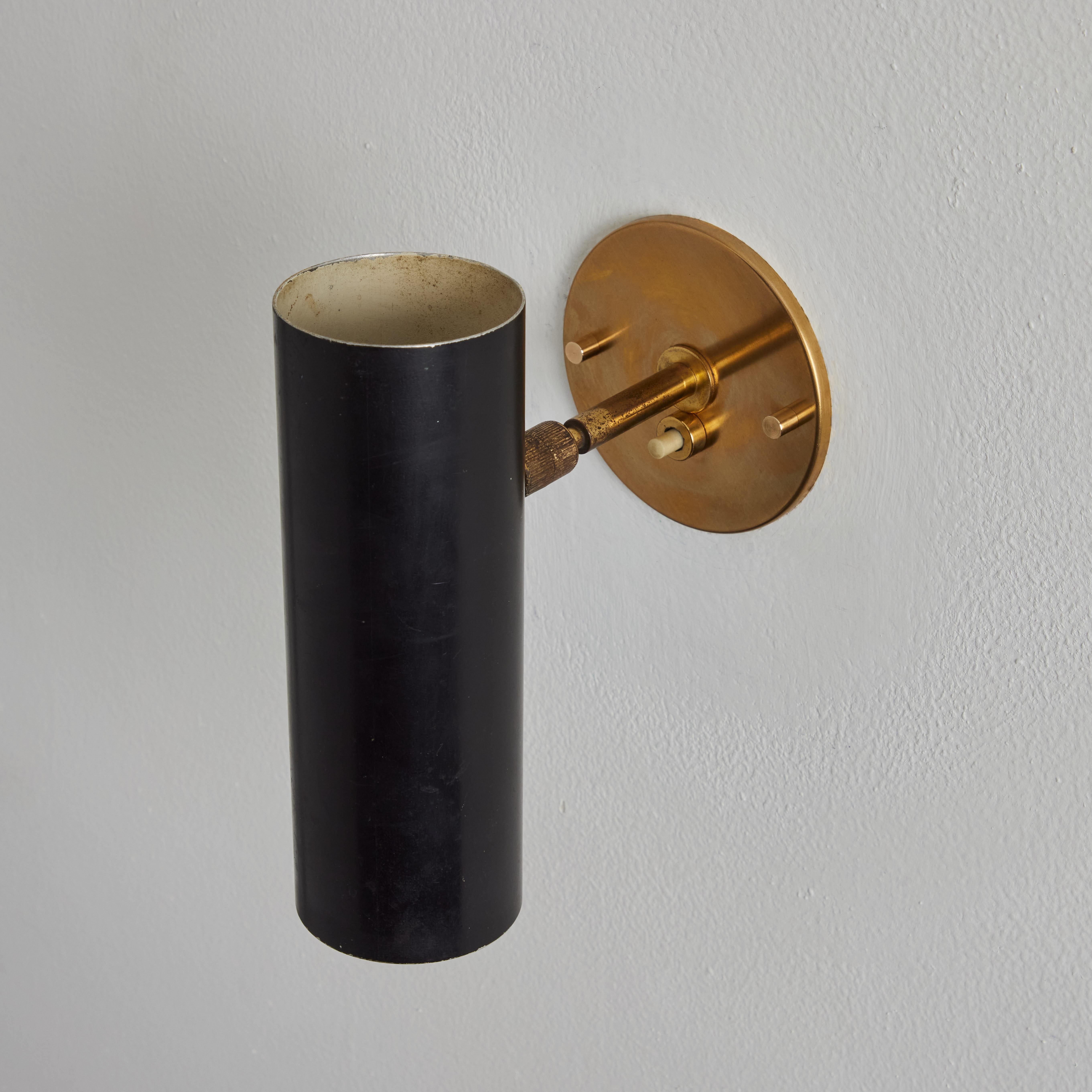 Mid-20th Century Pair of 1950s Gino Sarfatti Cylindrical Metal and Brass Sconces for Arteluce For Sale