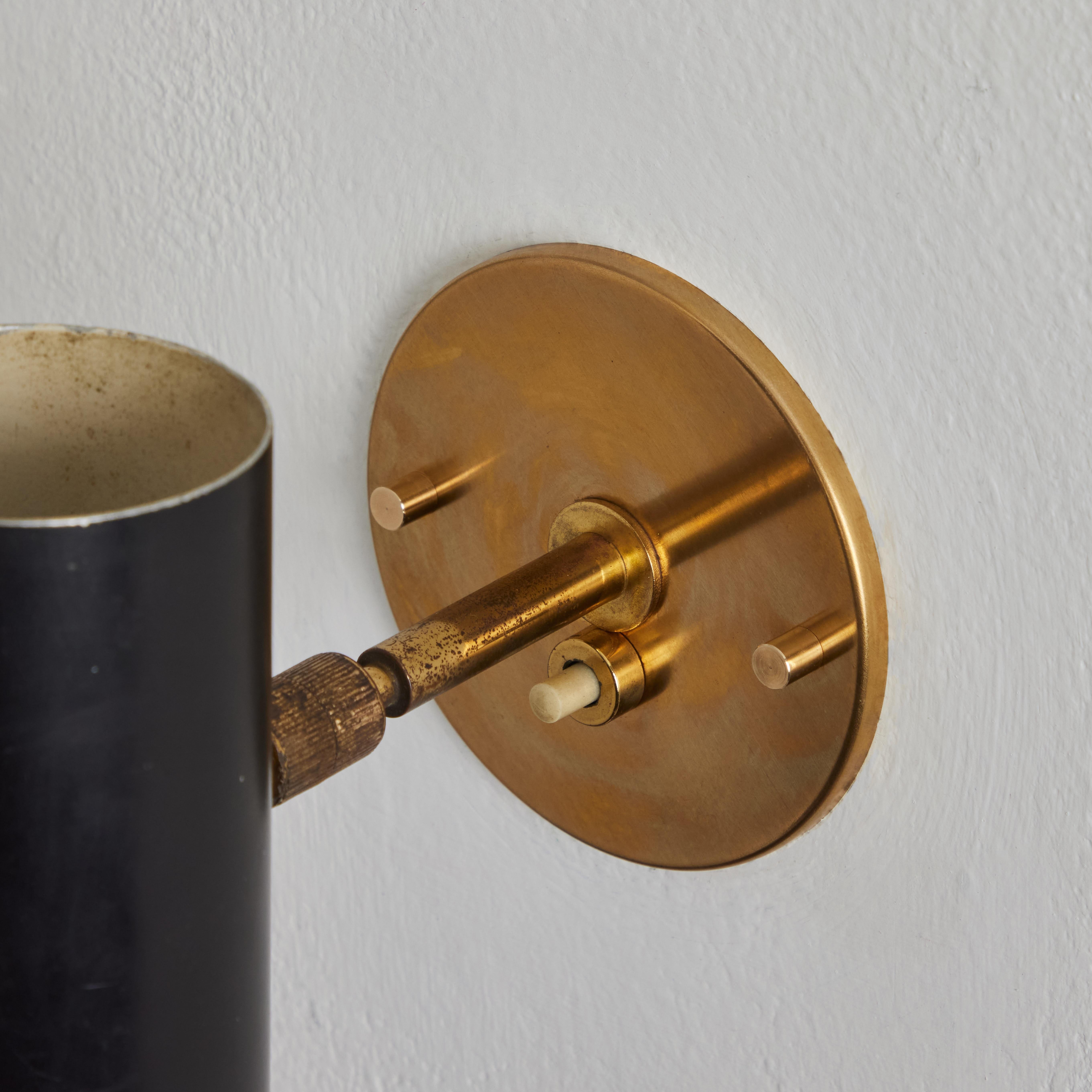 Aluminum Pair of 1950s Gino Sarfatti Cylindrical Metal and Brass Sconces for Arteluce For Sale