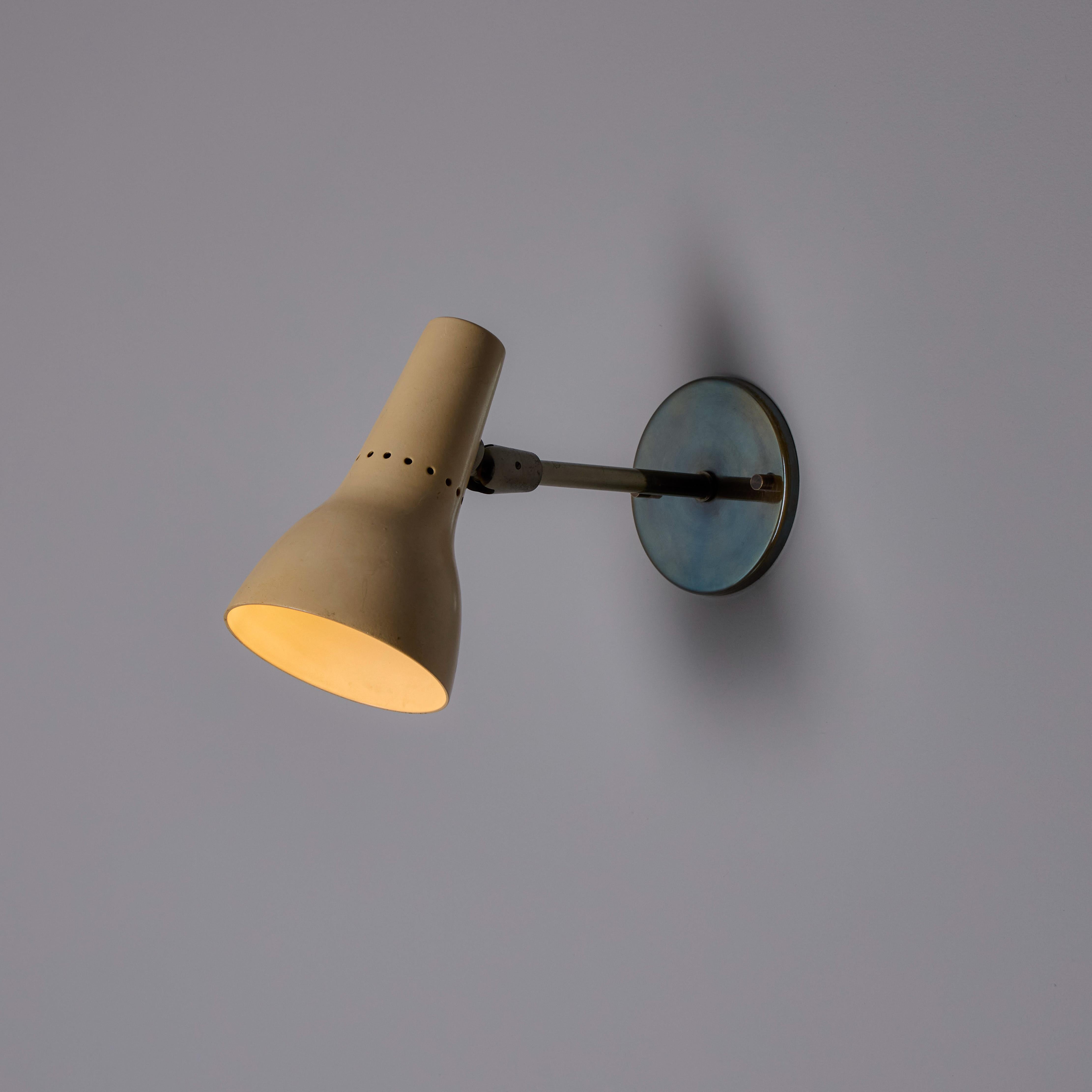 Pair of 1950s Giuseppe Ostuni #109-1 'Tubetto 2 Snodi Piccoli' Sconces for Oluce In Good Condition For Sale In Glendale, CA