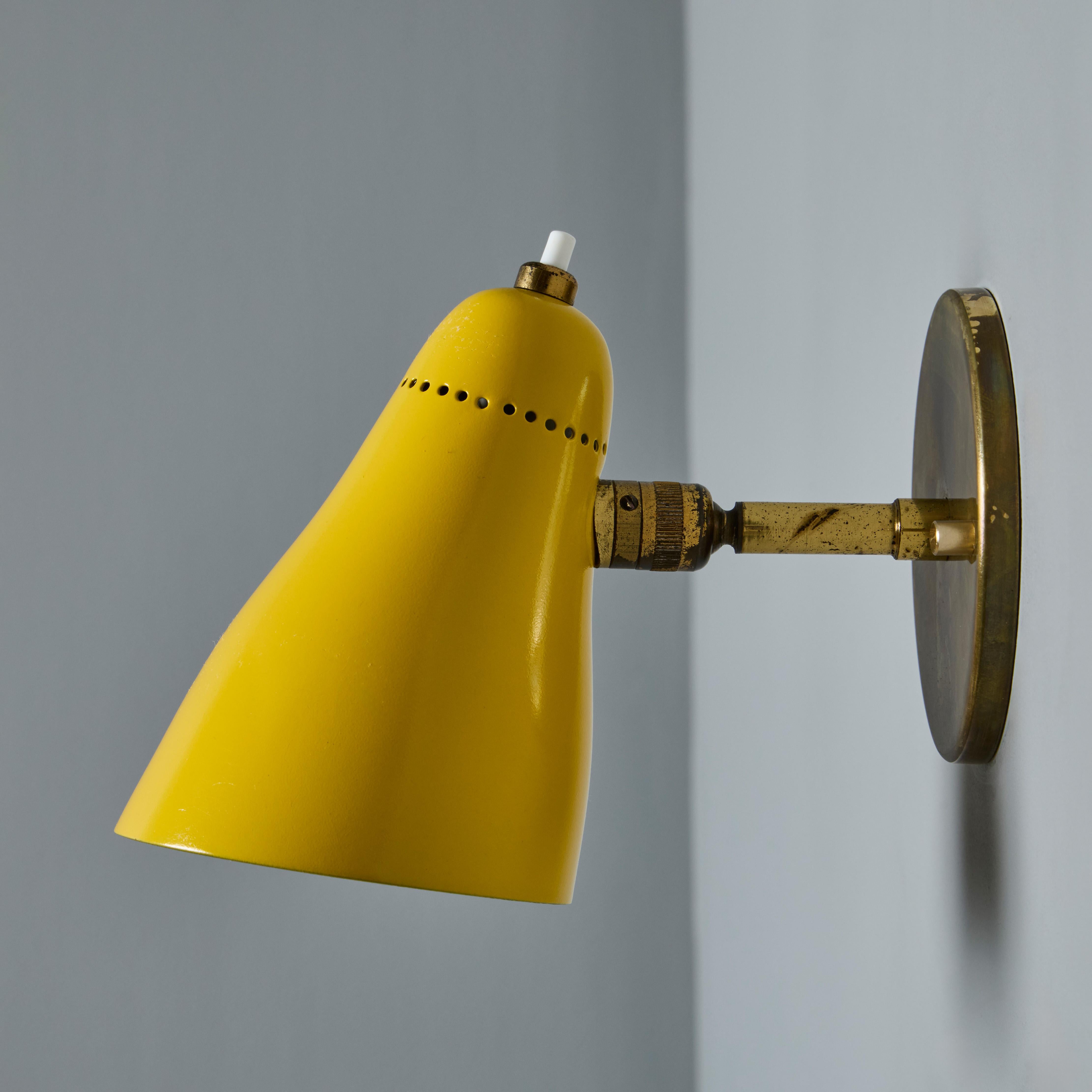 Coppia di lampade gialle snodabili Giuseppe Ostuni Model #101 degli anni '50 per O-Luce in vendita 4