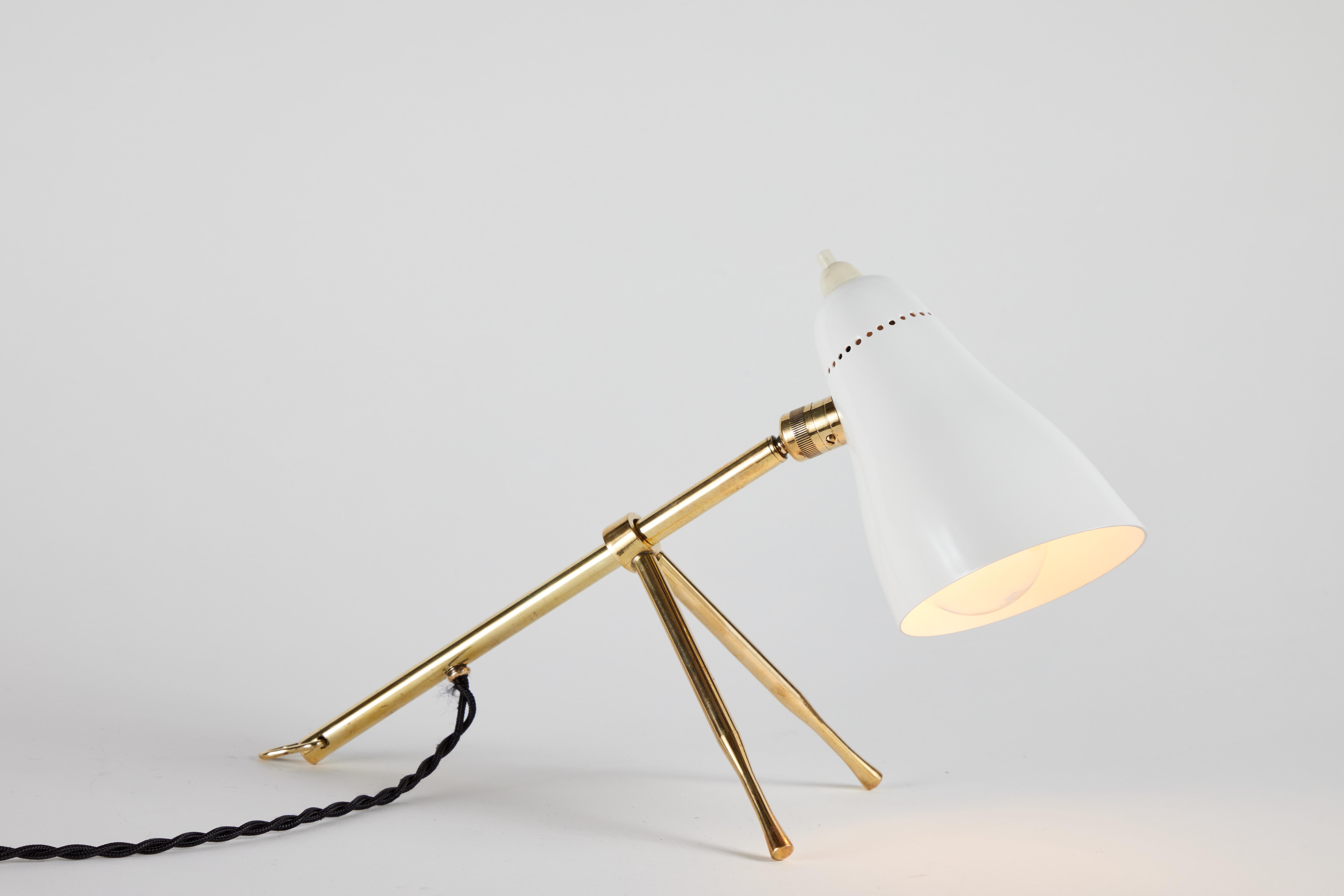 Paar Giuseppe Ostuni 'Ochetta' Wand- oder Tischlampen aus den 1950er Jahren für O-Luce (Mitte des 20. Jahrhunderts) im Angebot