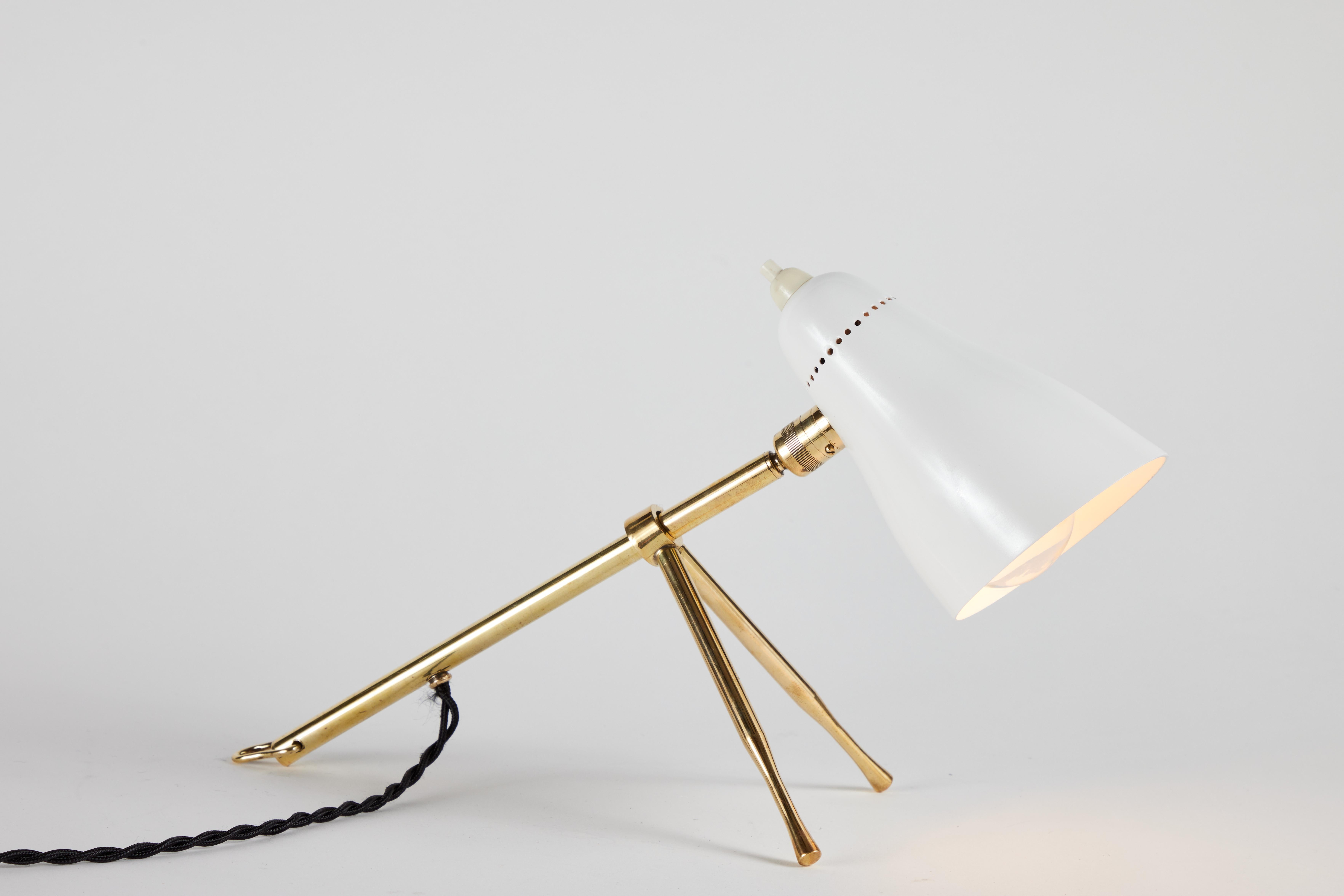 Paar Giuseppe Ostuni 'Ochetta' Wand- oder Tischlampen aus den 1950er Jahren für O-Luce (Messing) im Angebot