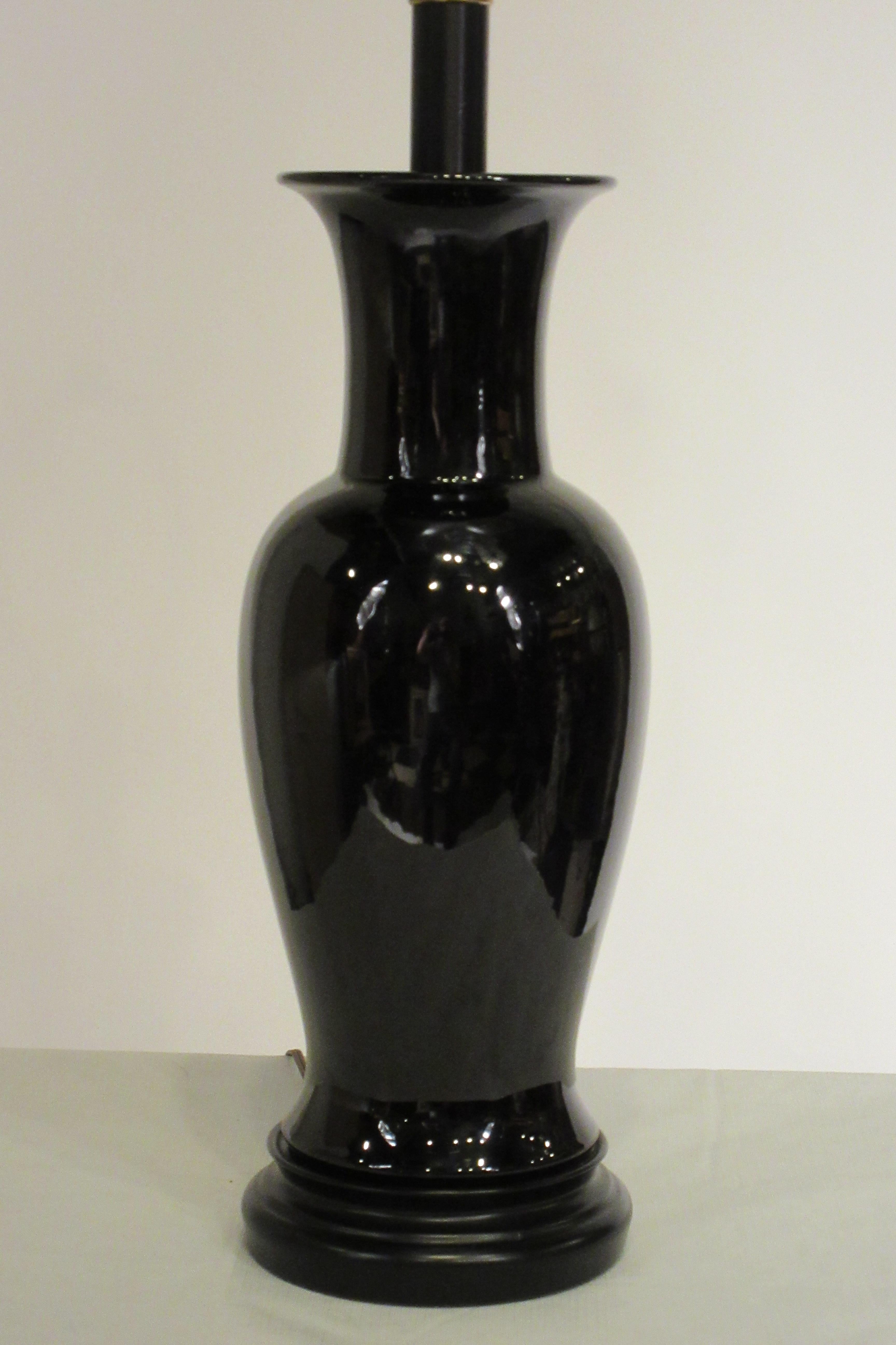 Mid-20th Century Pair of 1950s High Gloss Black Ginger Jar Lamps