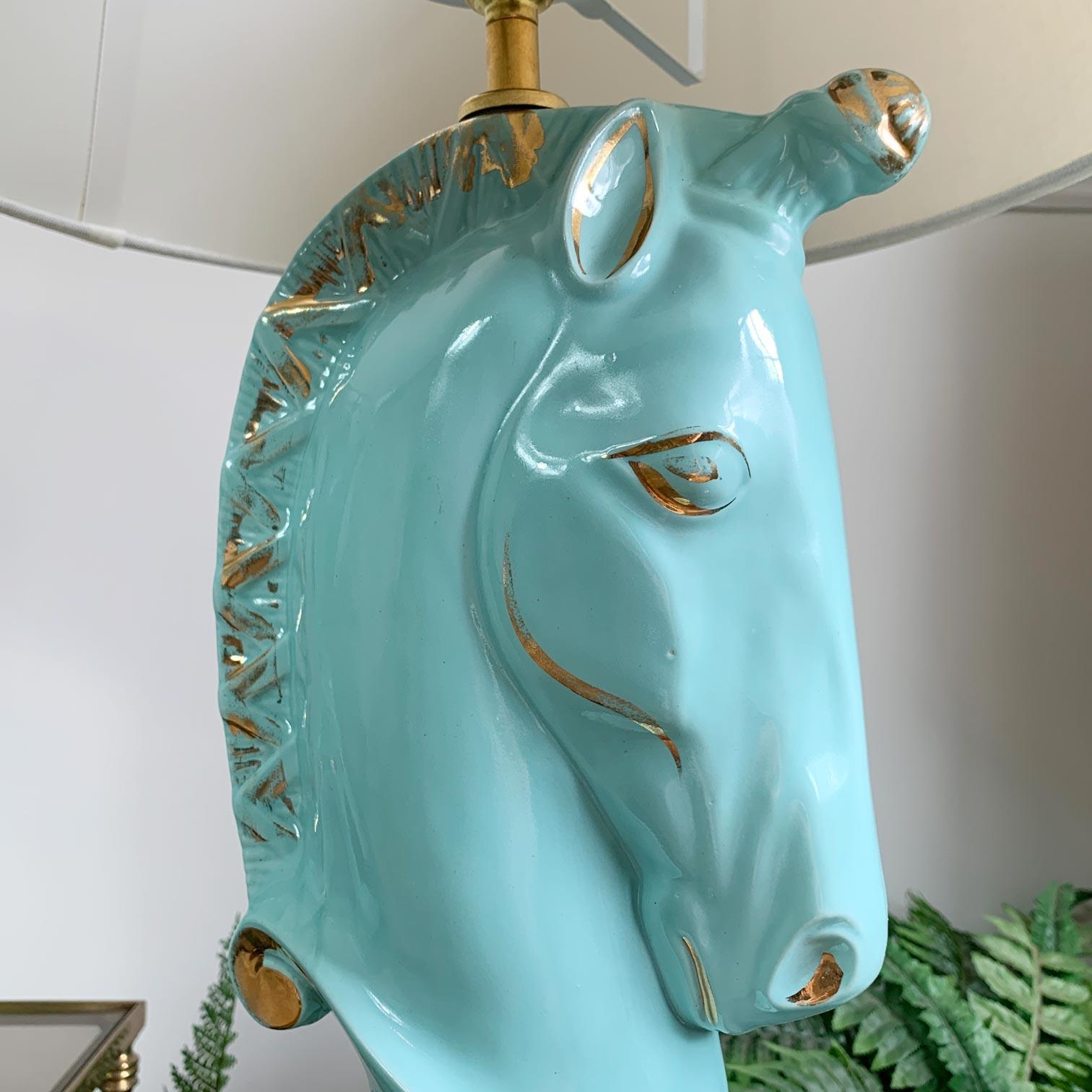 Mid-Century Modern Paire de lampes licornes en céramique bleu turquoise Howell des années 1950 en vente