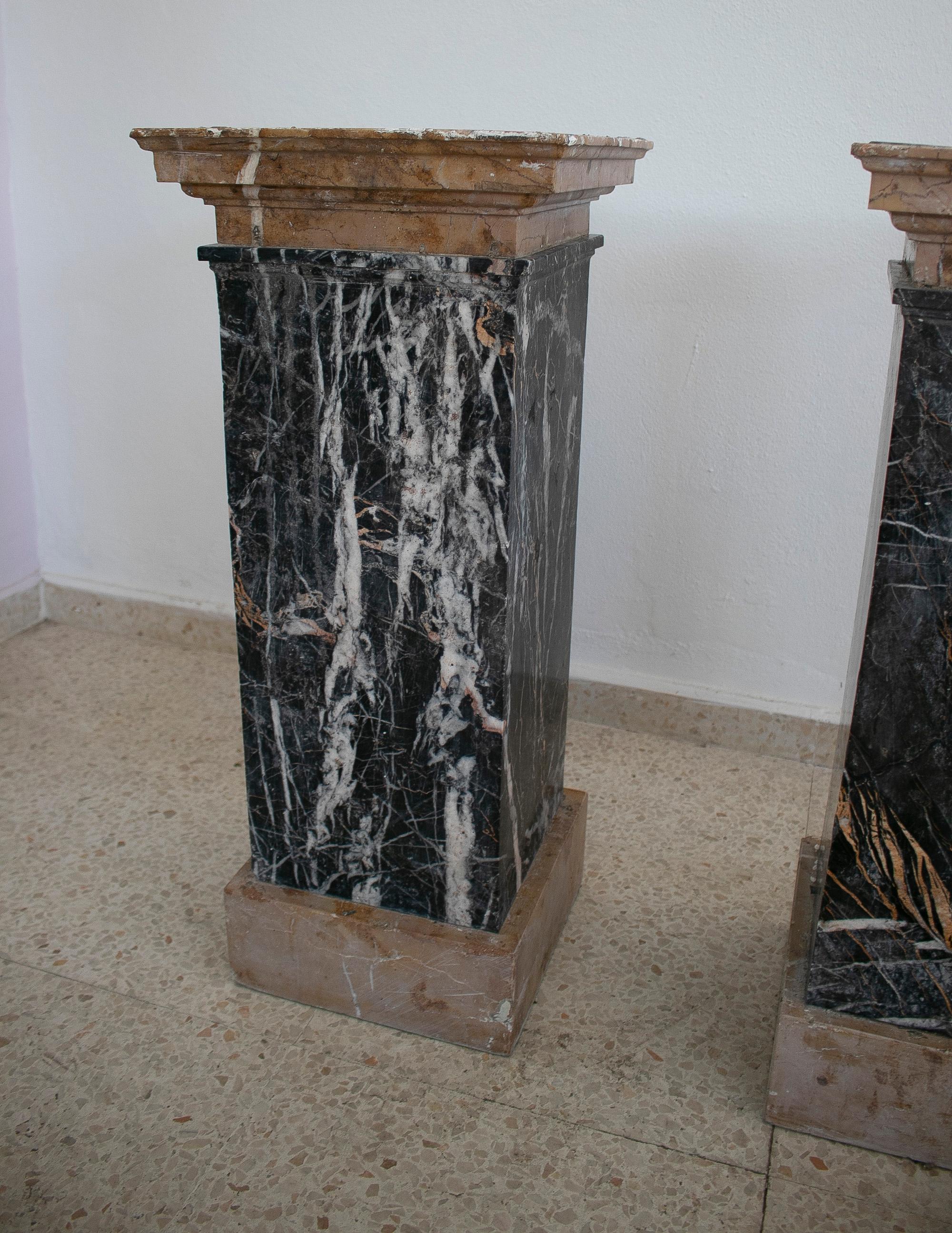 Pair of 1950s Italian 2-Tone Marble Square Pedestal Bases For Sale 7