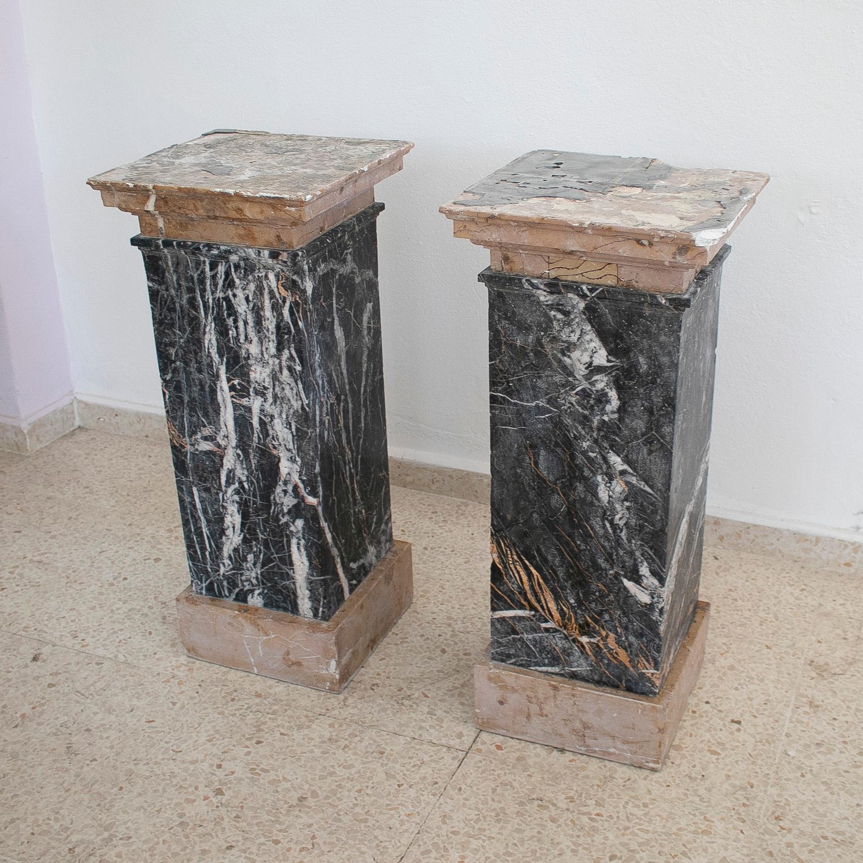 Pair of 1950s Italian 2-Tone Marble Square Pedestal Bases For Sale 3