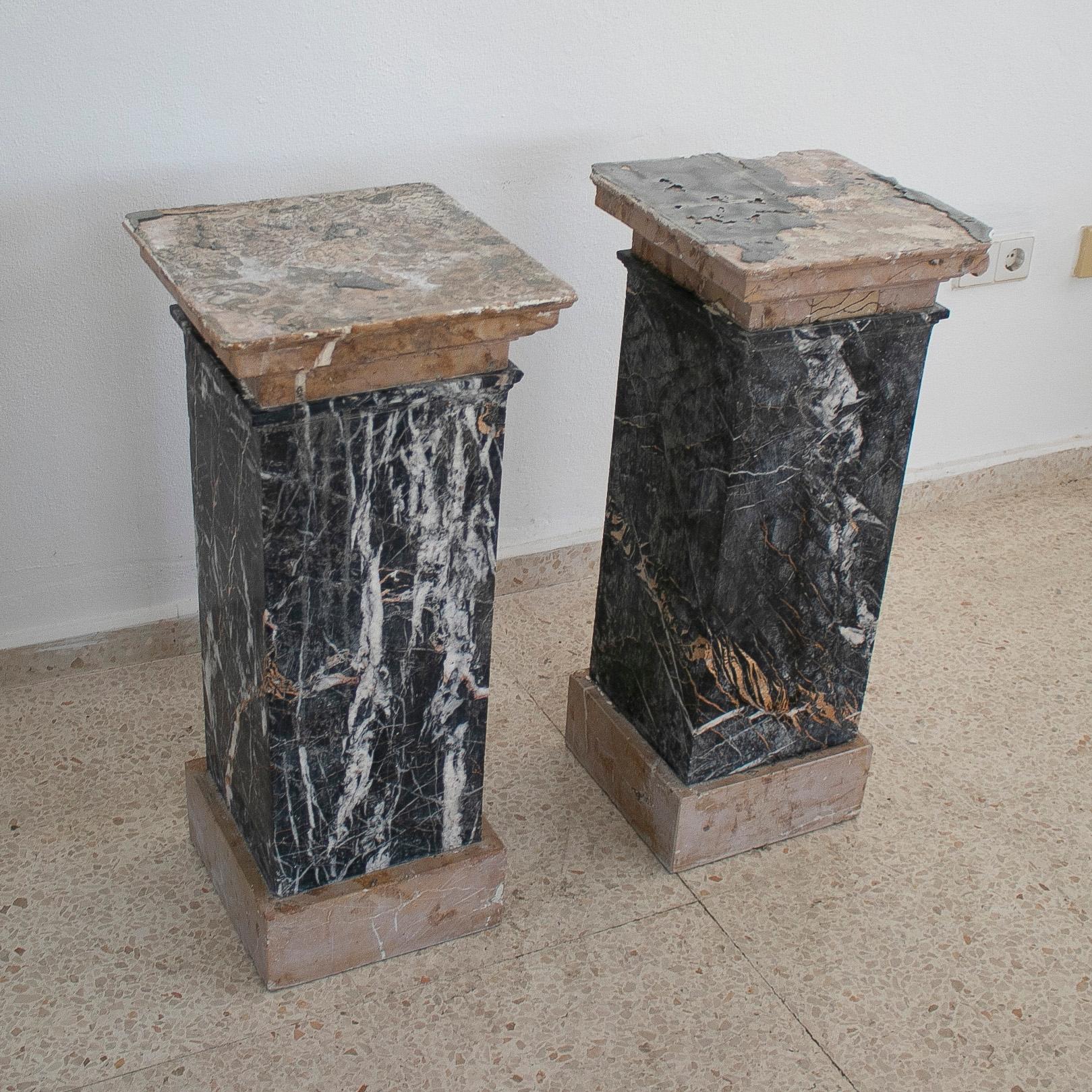 Pair of 1950s Italian 2-Tone Marble Square Pedestal Bases For Sale 4