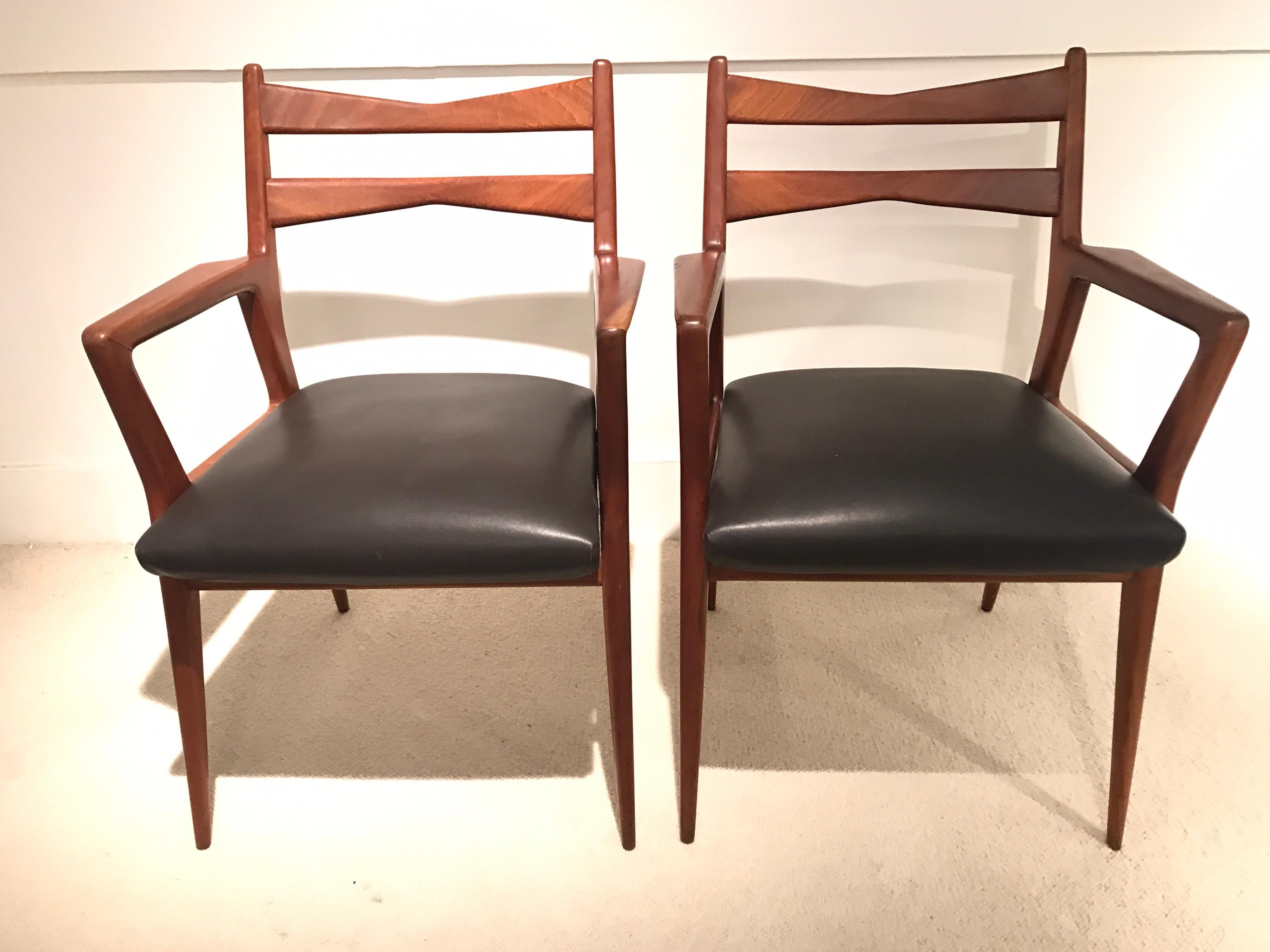 Pair of 1950s Italian Armchairs 1