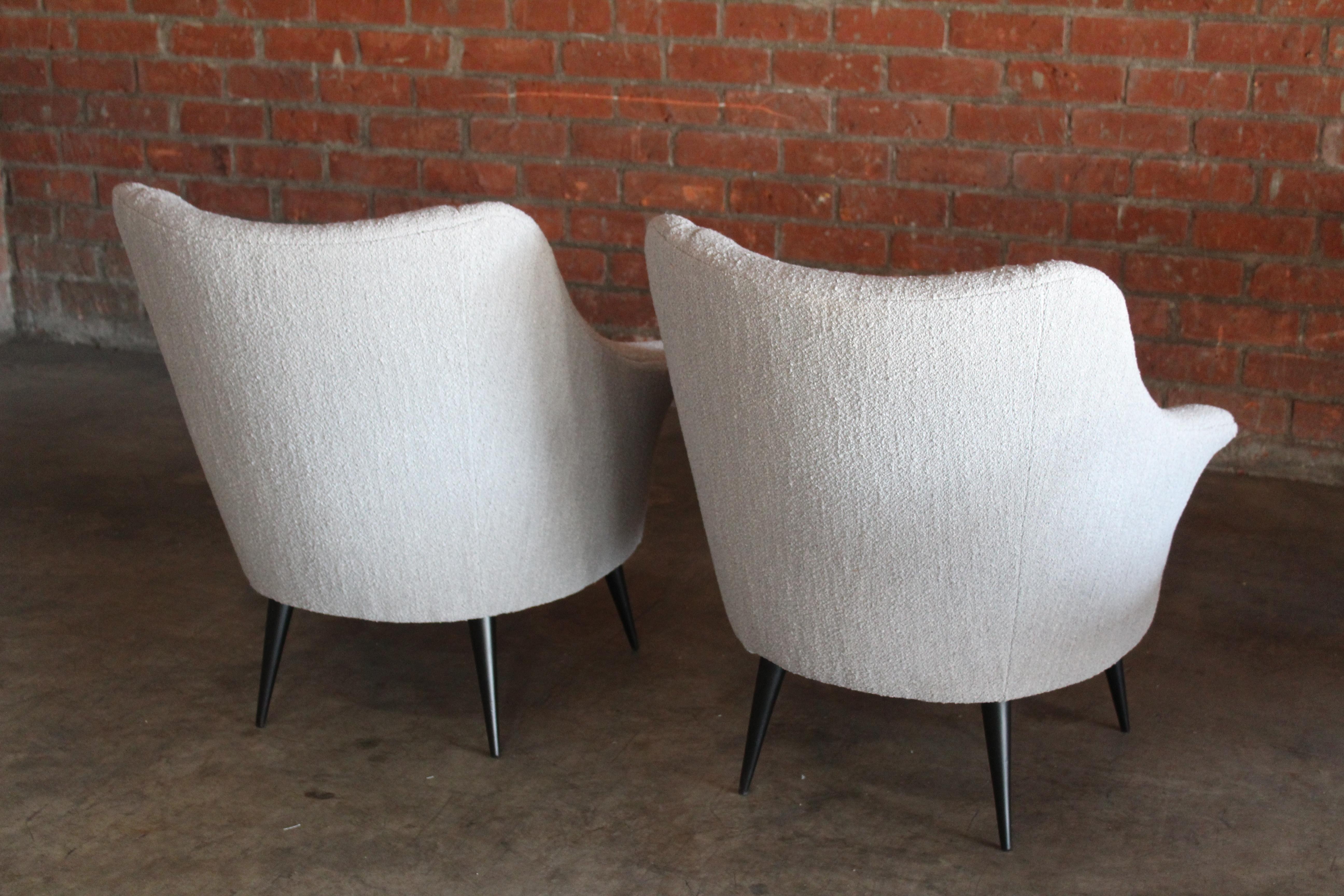 Pair of 1950s Italian Armchairs in Bouclé For Sale 9