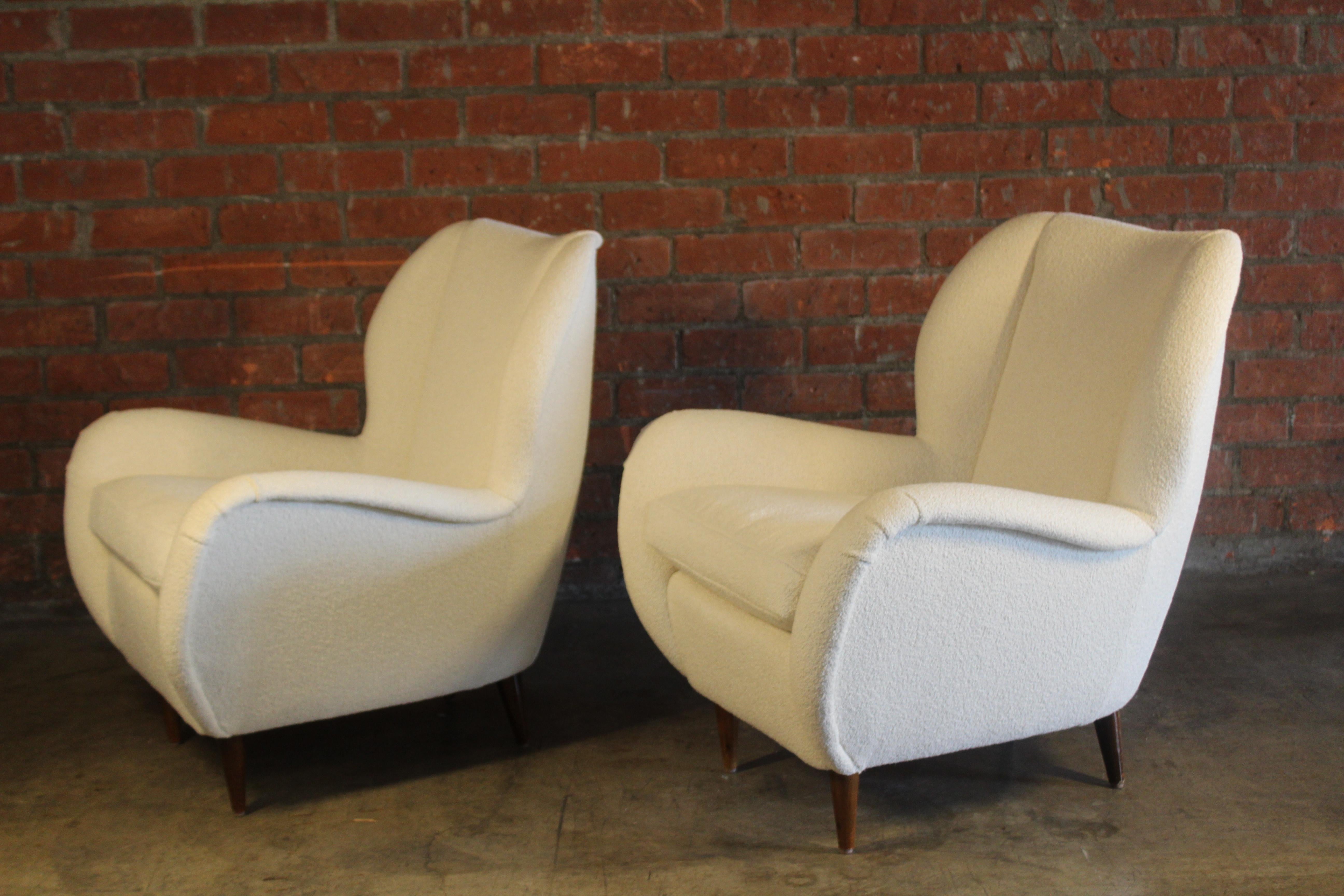 Pair of 1950s Italian Armchairs in Boucle 9
