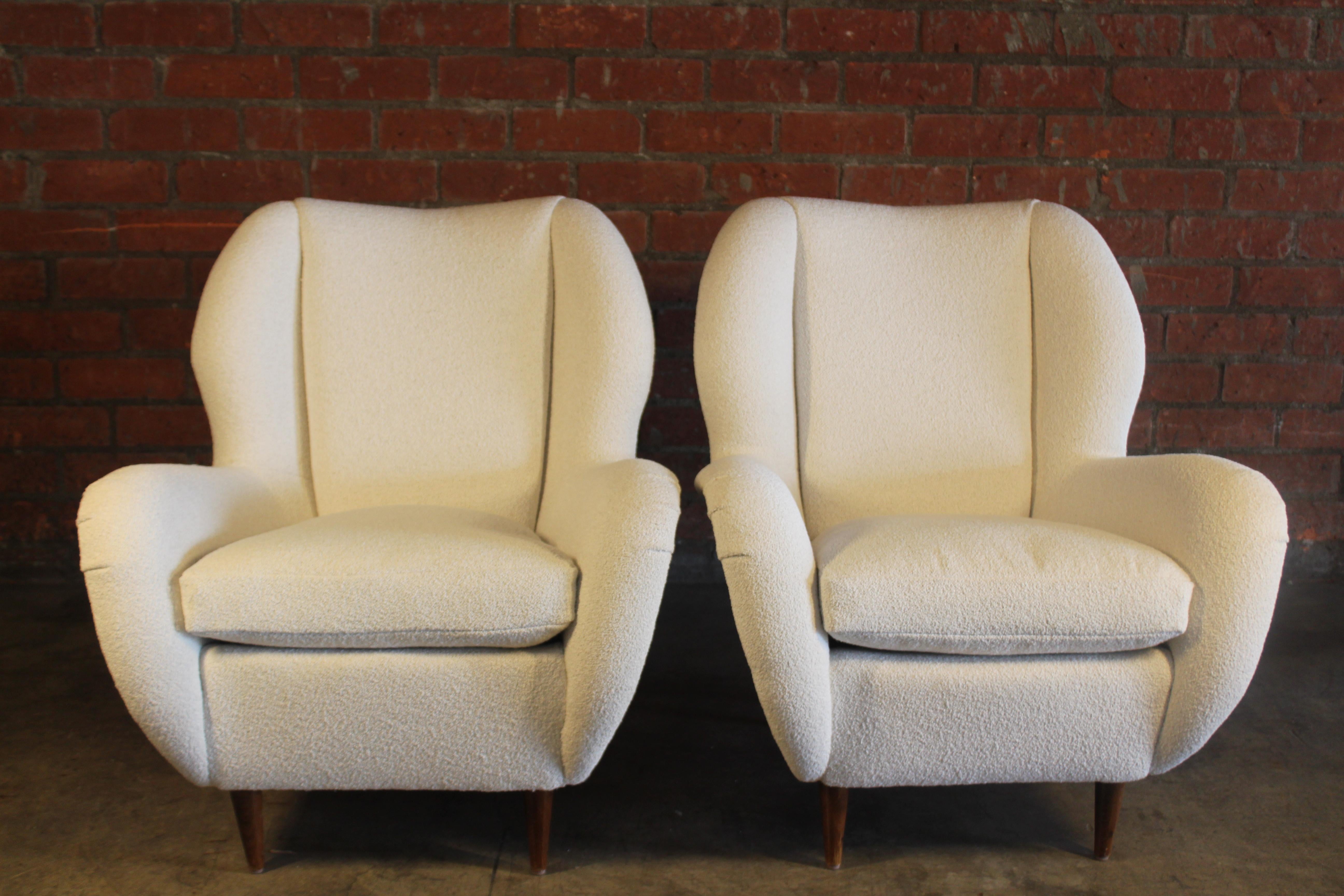 Abalone Pair of 1950s Italian Armchairs in Boucle