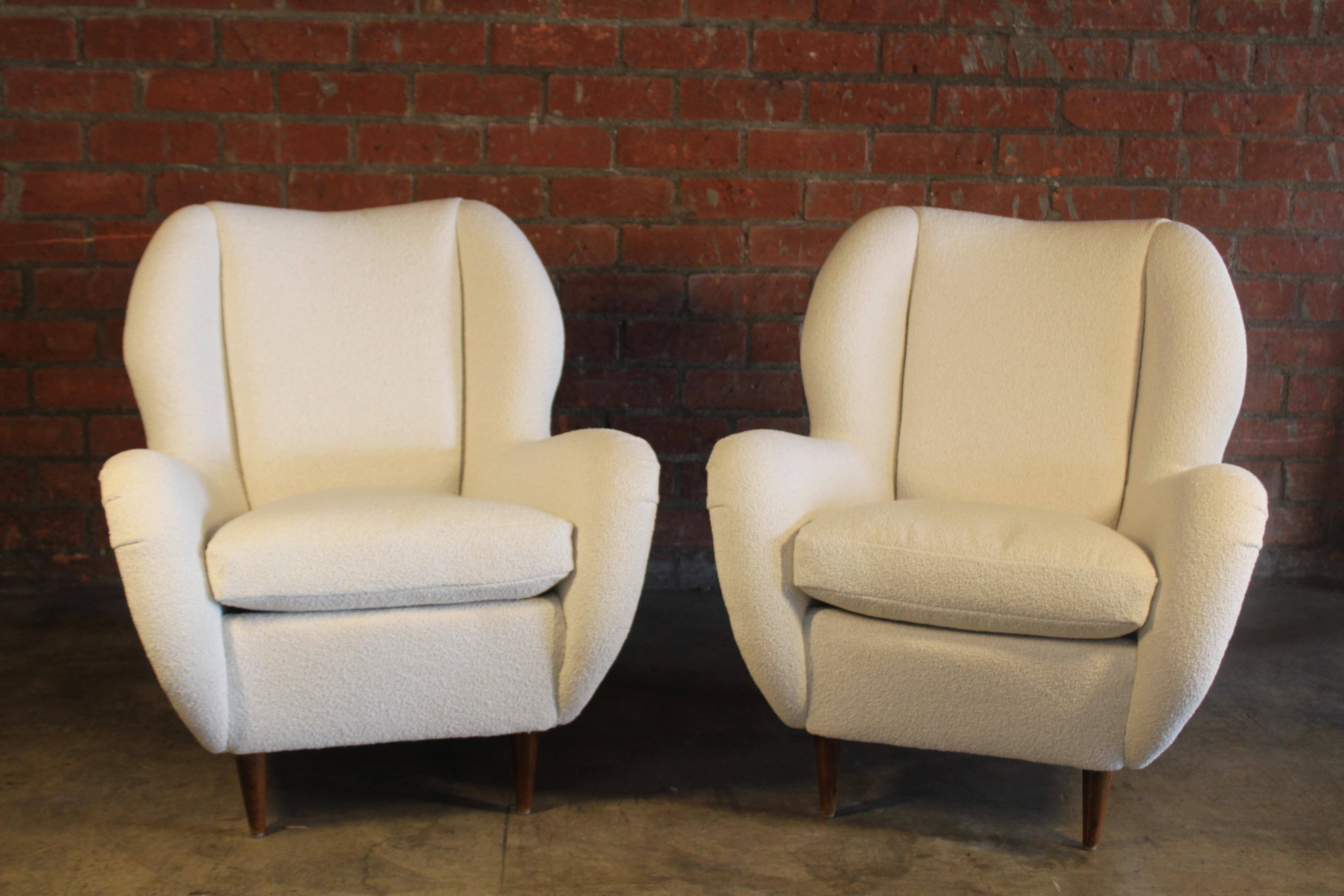 Pair of 1950s Italian Armchairs in Boucle 2