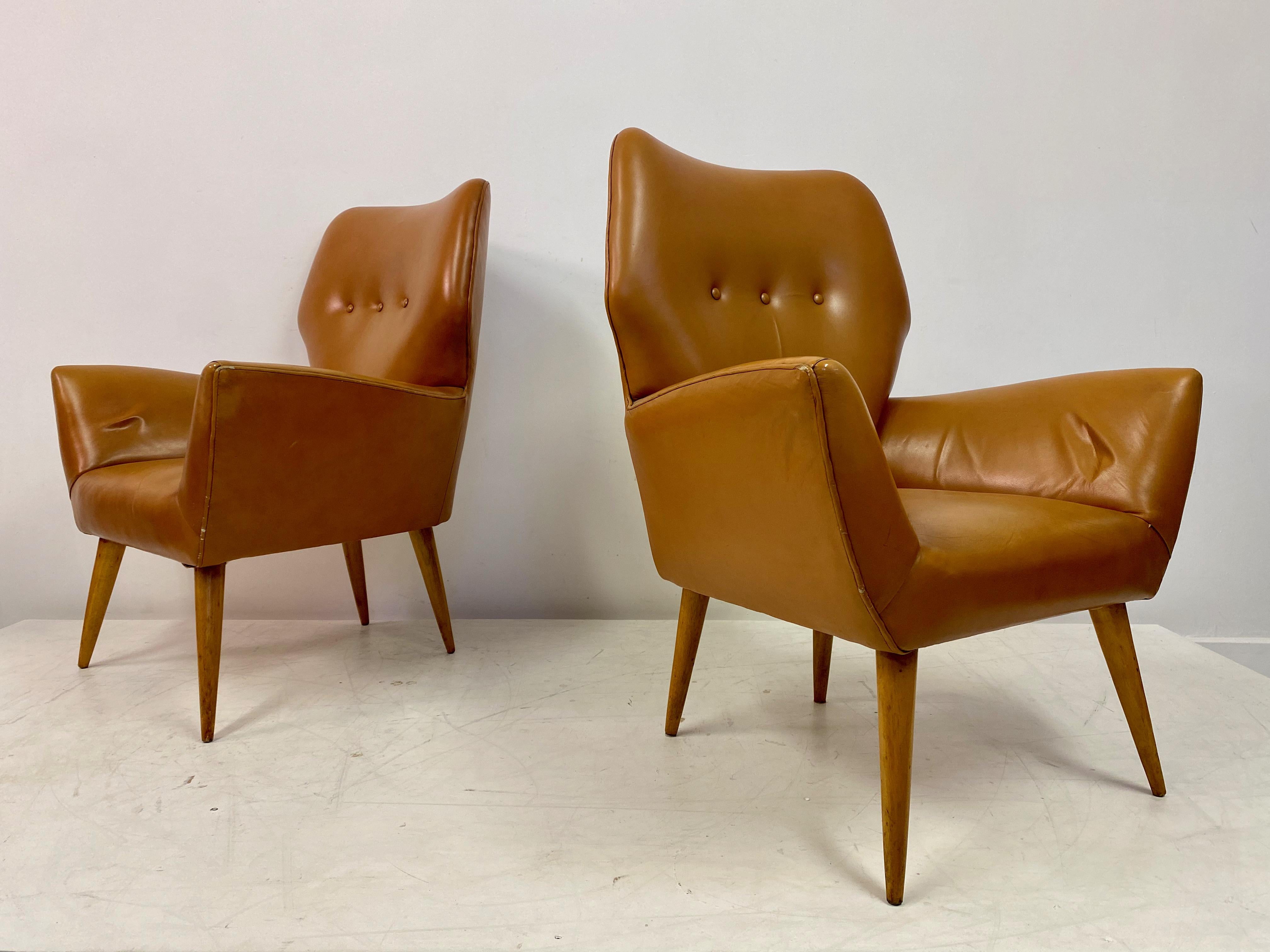 Paire de fauteuils italiens des années 1950 en cuir marron en vente 6