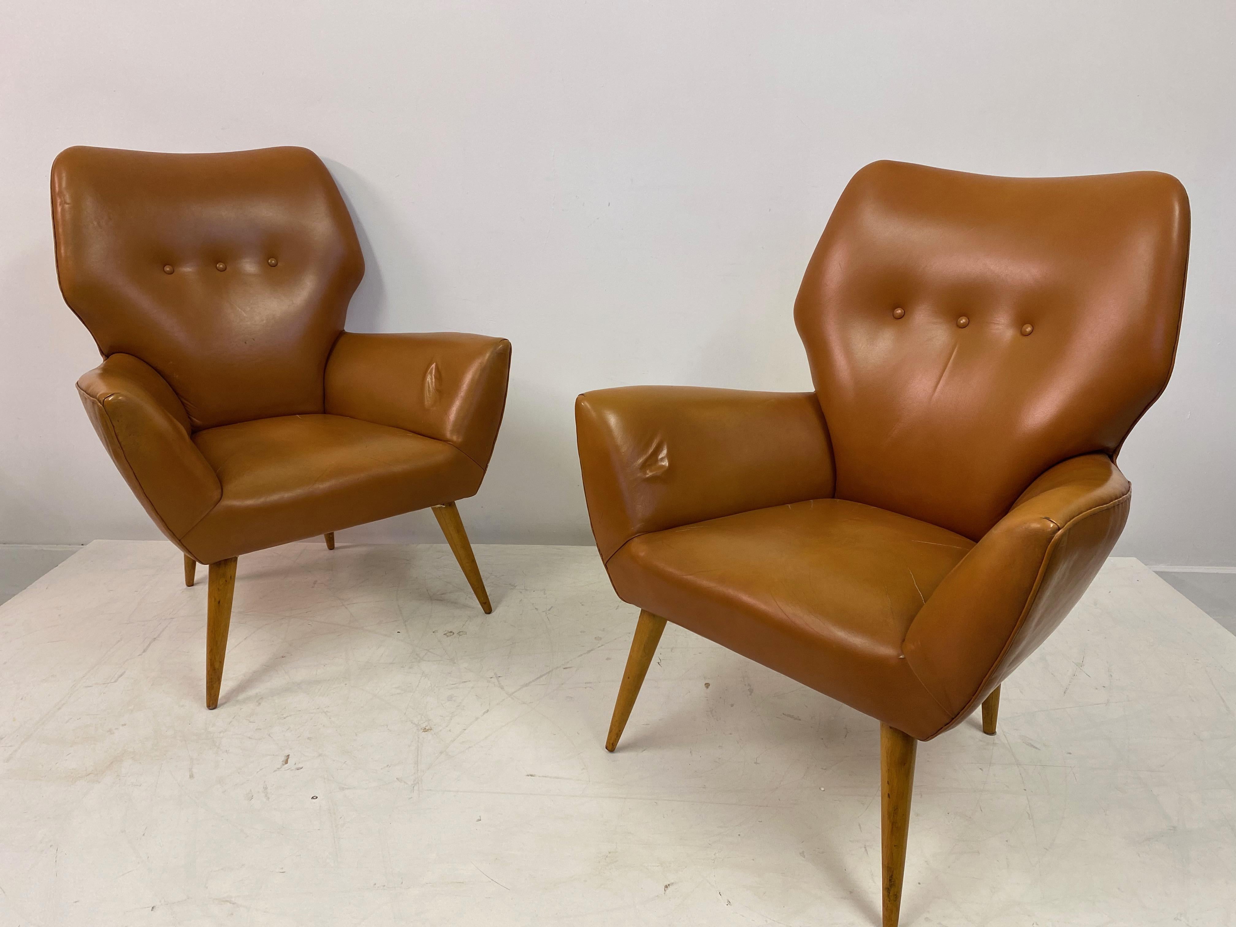 Paire de fauteuils italiens des années 1950 en cuir marron en vente 9