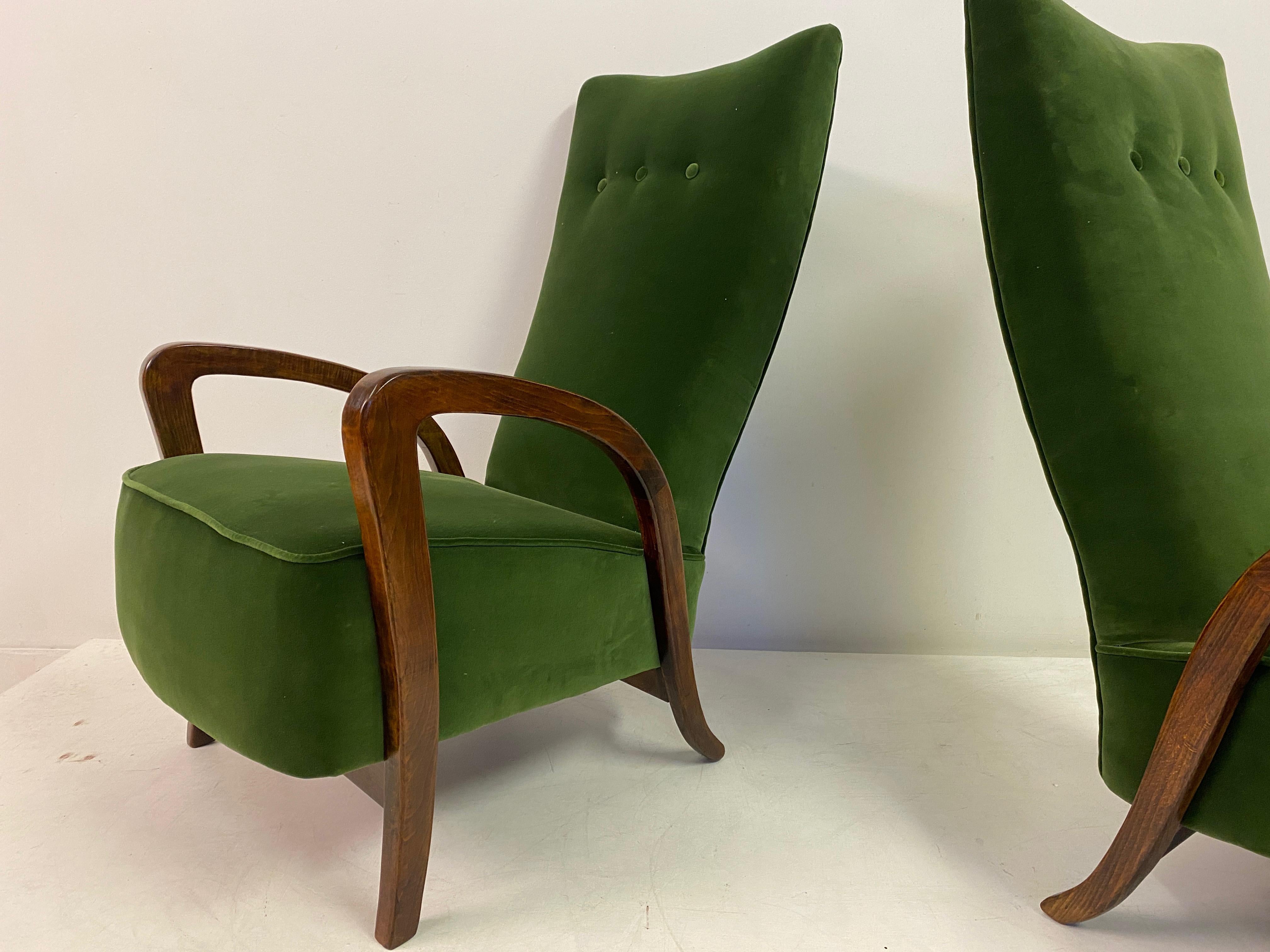 Pair of 1950s Italian Armchairs in Green Velvet For Sale 15