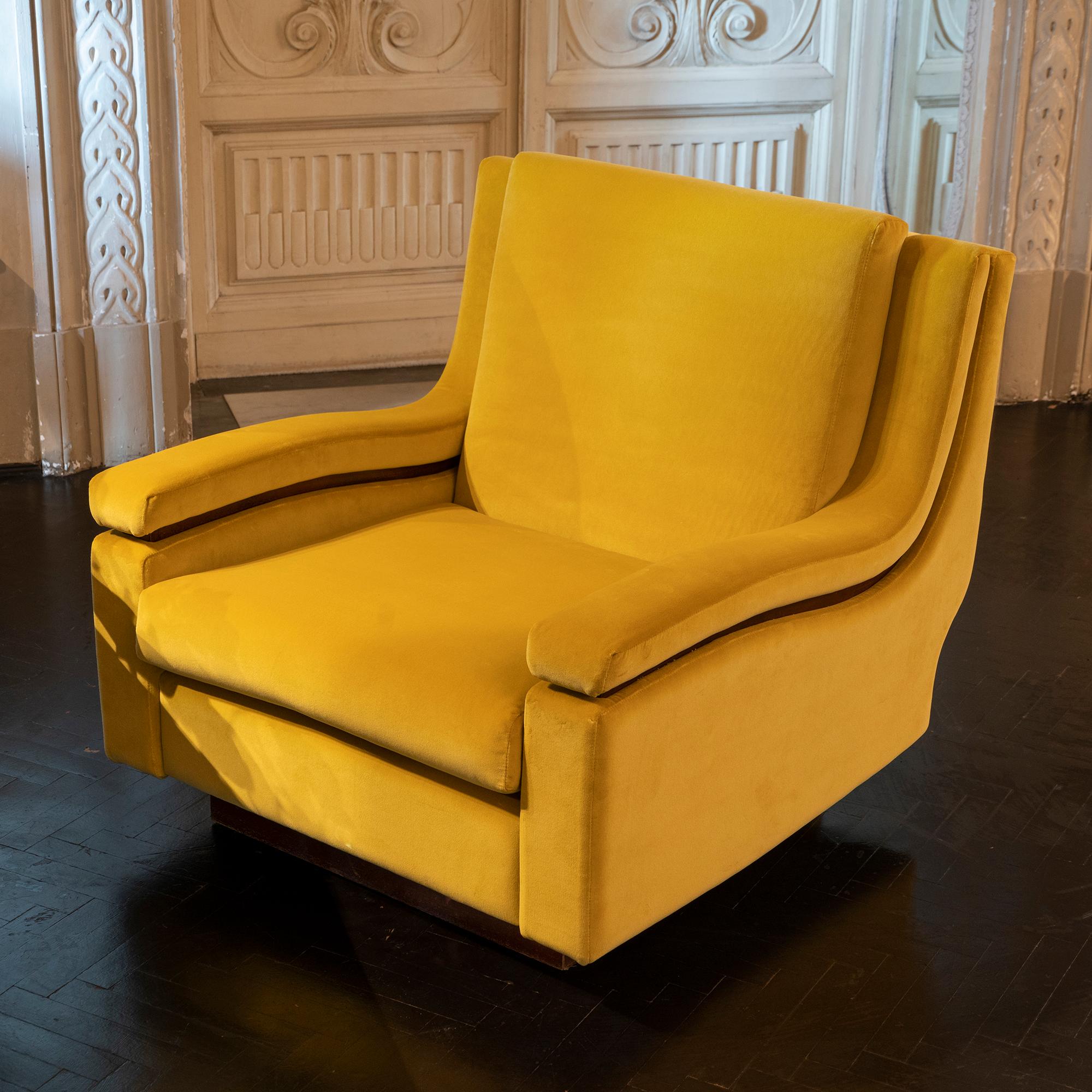 Mid-Century Modern Pair of 1950s Italian Armchairs in Mustard Yellow Velvet, Wood Details
