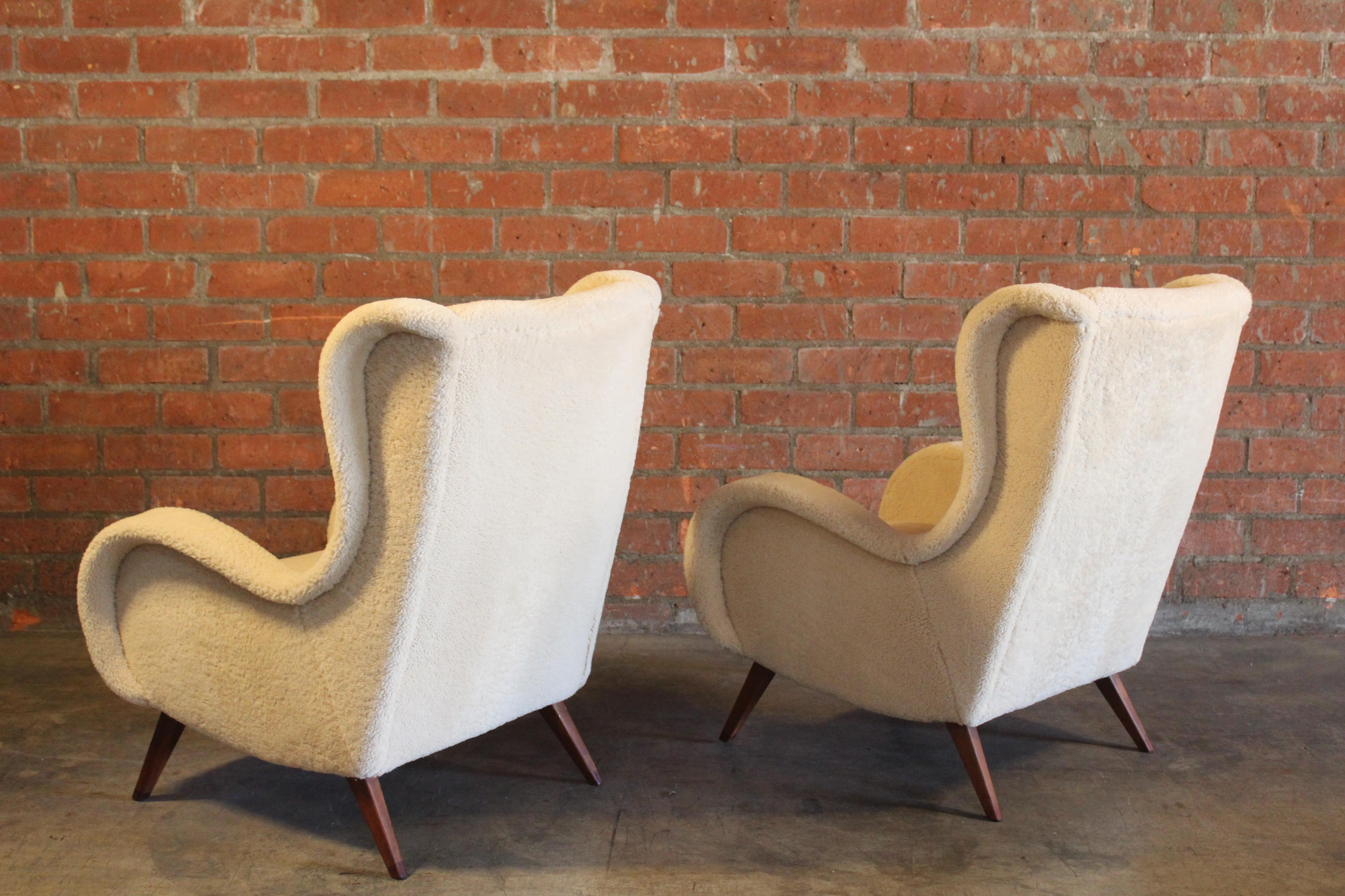 Pair of 1950s Italian Armchairs in Sheepskin in the Style of Marco Zanuso 7