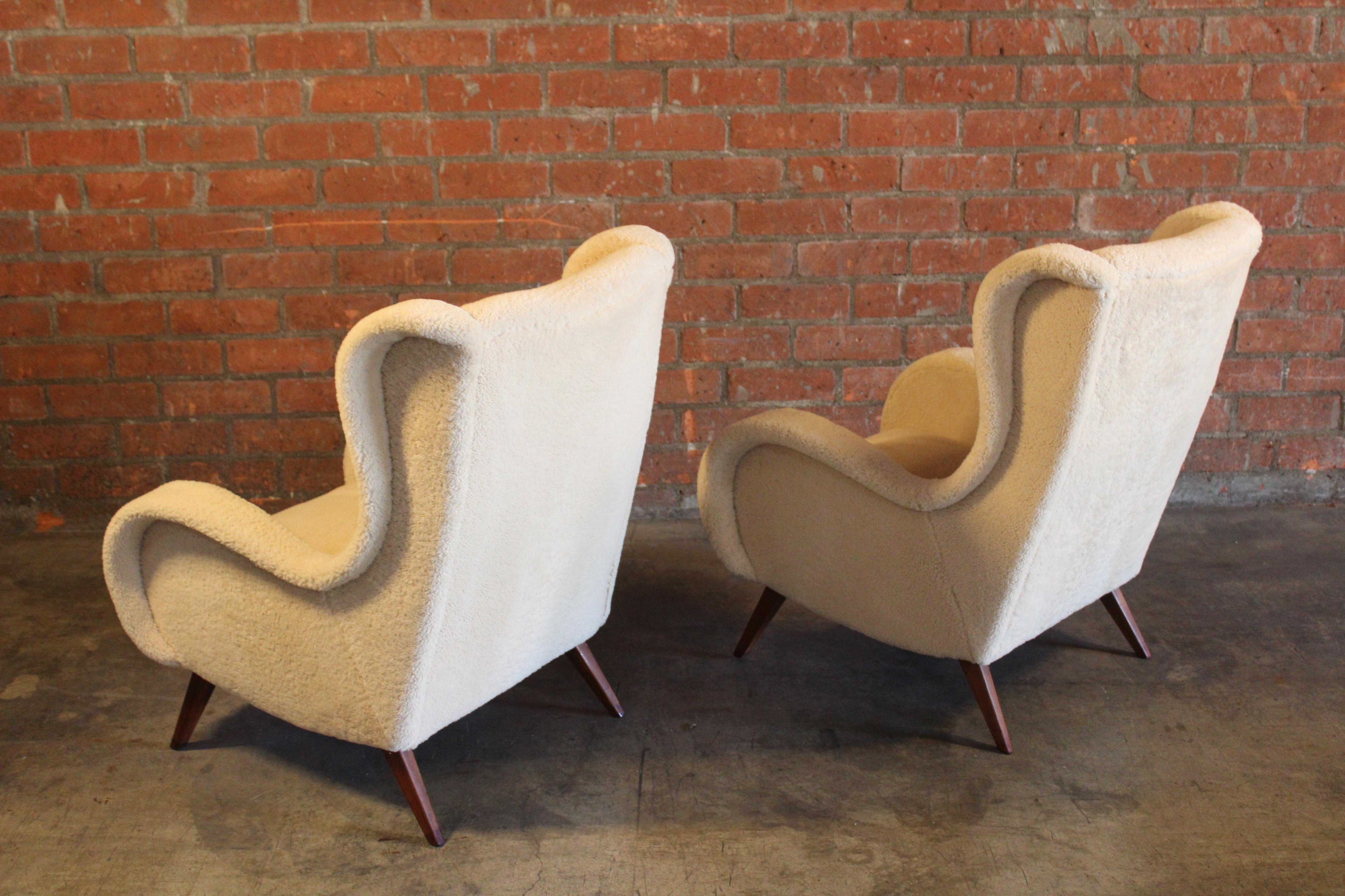 Pair of 1950s Italian Armchairs in Sheepskin in the Style of Marco Zanuso 8