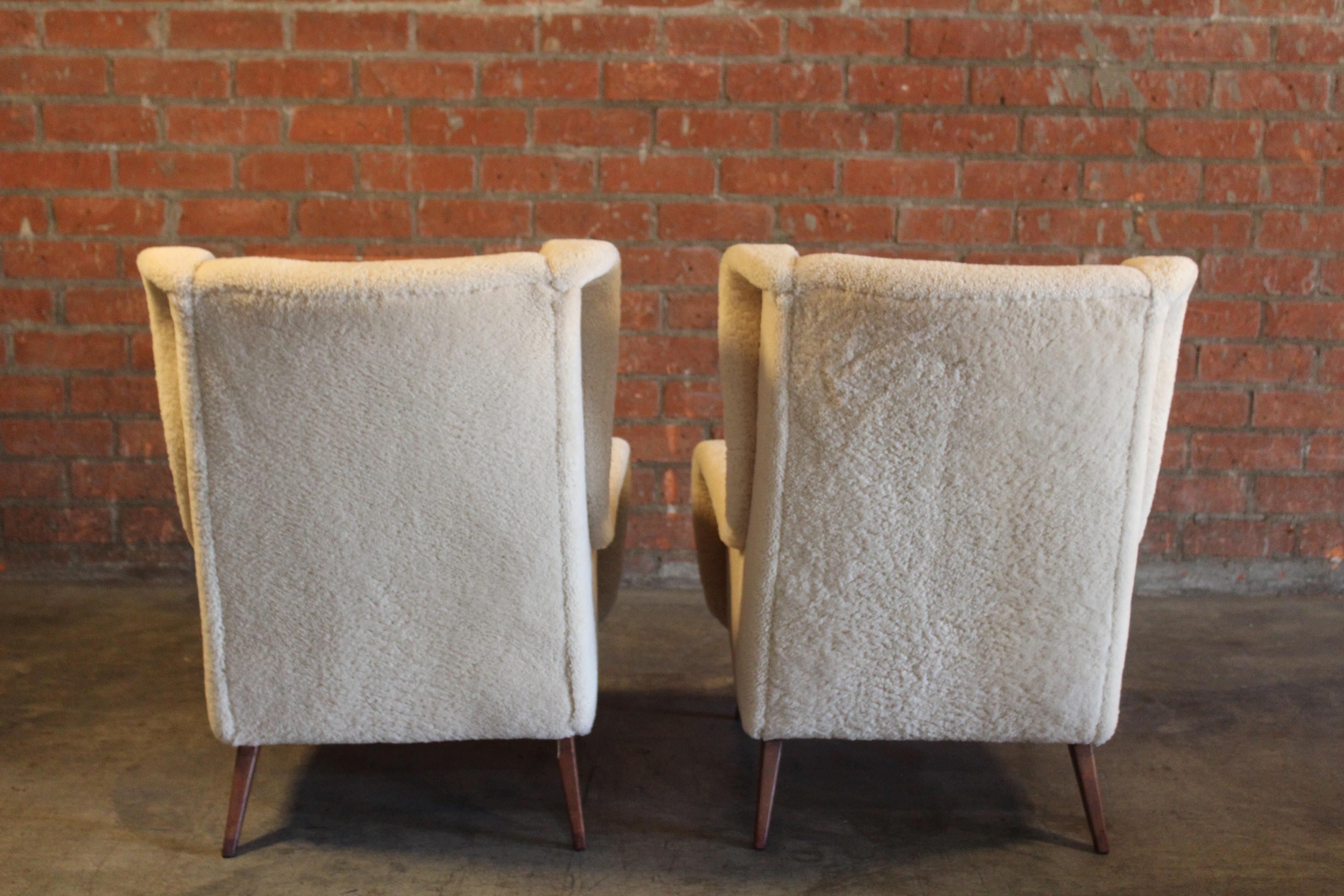 Pair of 1950s Italian Armchairs in Sheepskin in the Style of Marco Zanuso 9