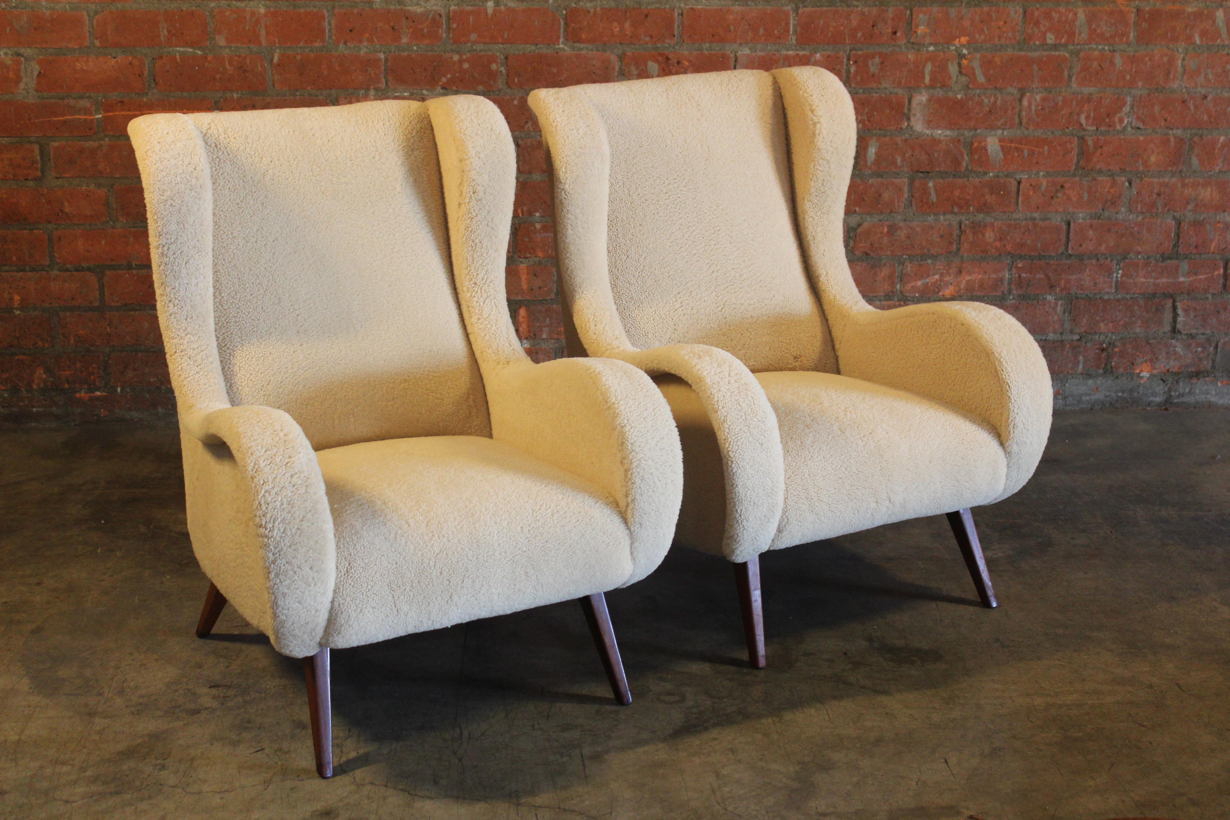 Mid-Century Modern Pair of 1950s Italian Armchairs in Sheepskin in the Style of Marco Zanuso