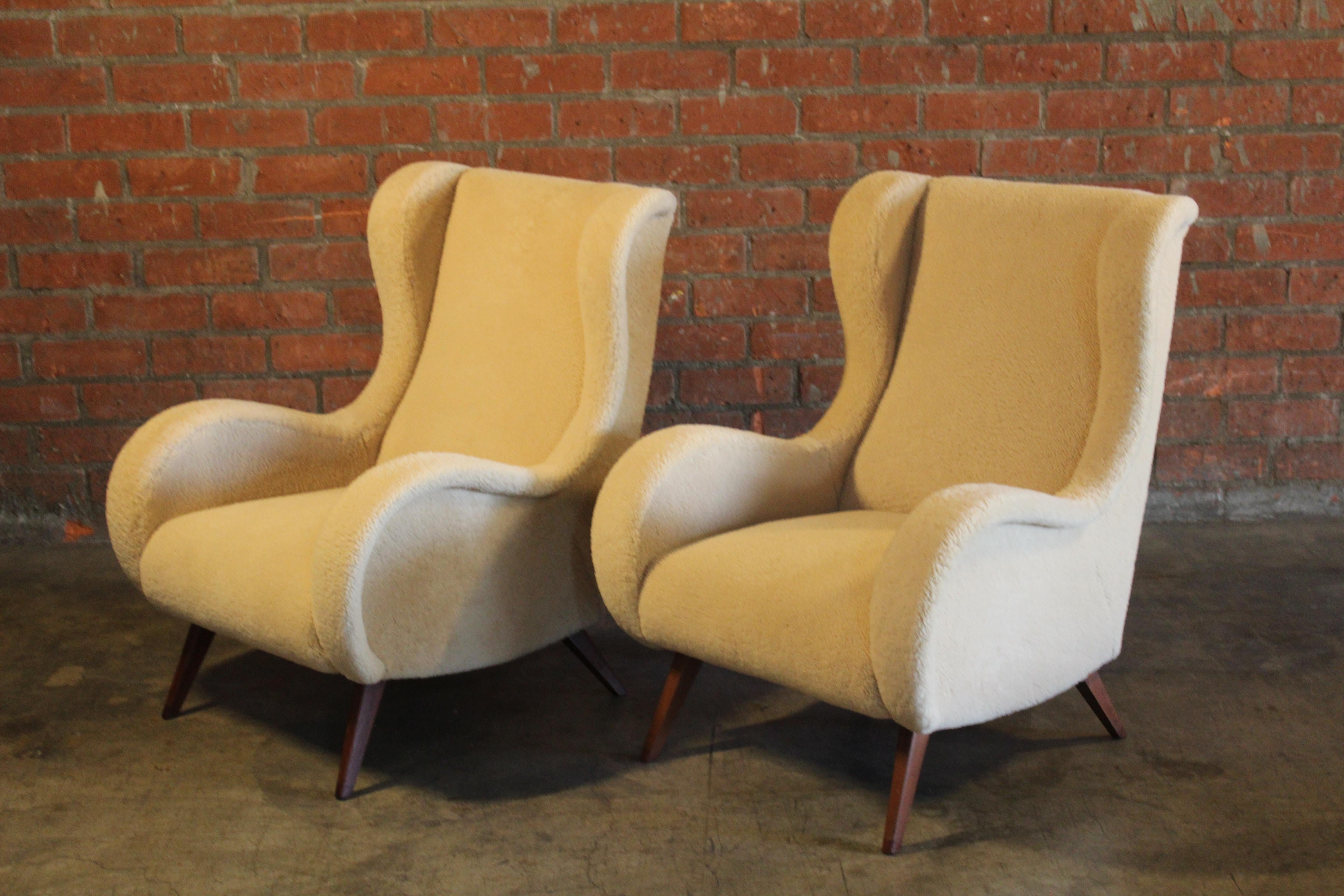 Pair of 1950s Italian Armchairs in Sheepskin in the Style of Marco Zanuso 3