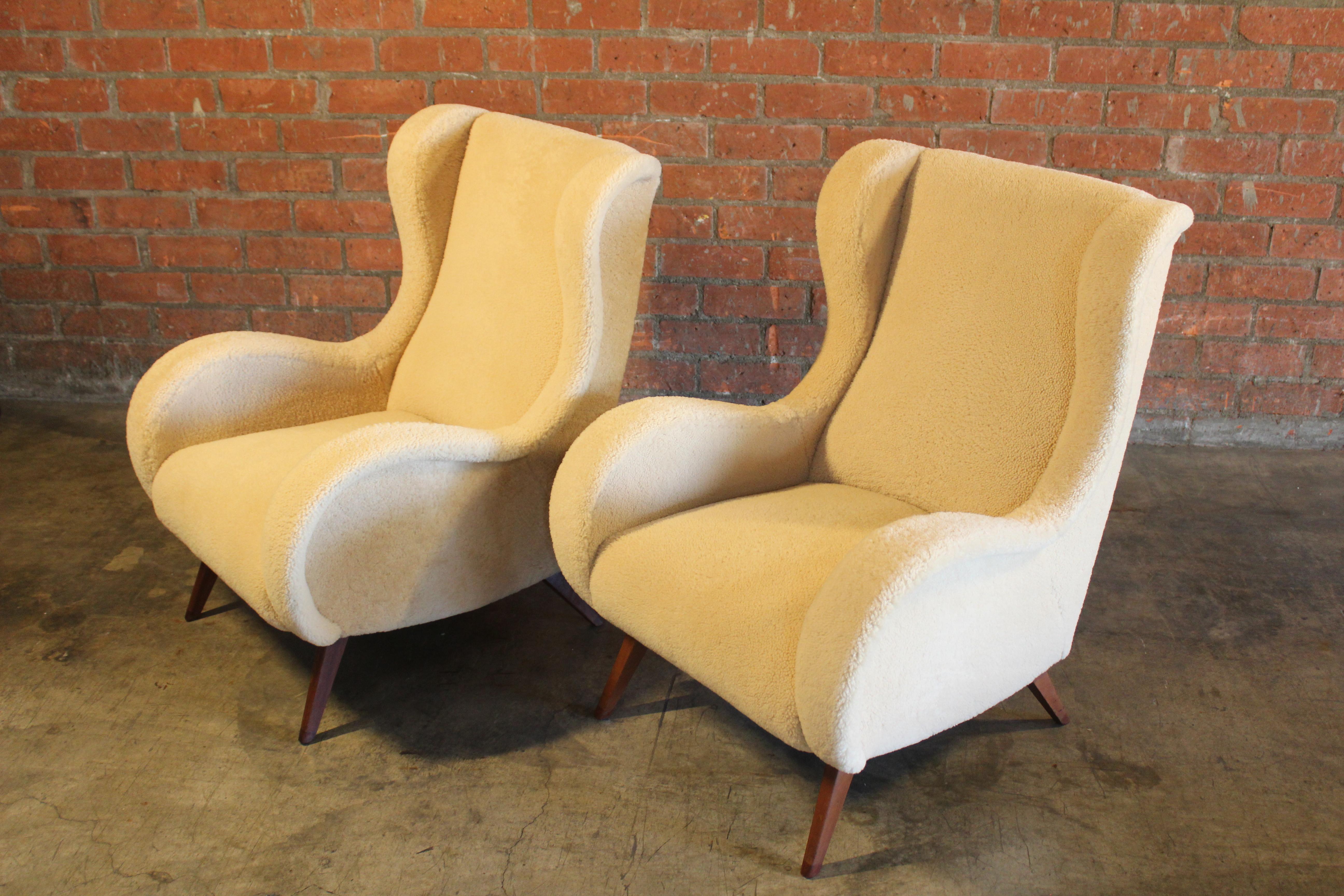Pair of 1950s Italian Armchairs in Sheepskin in the Style of Marco Zanuso 4