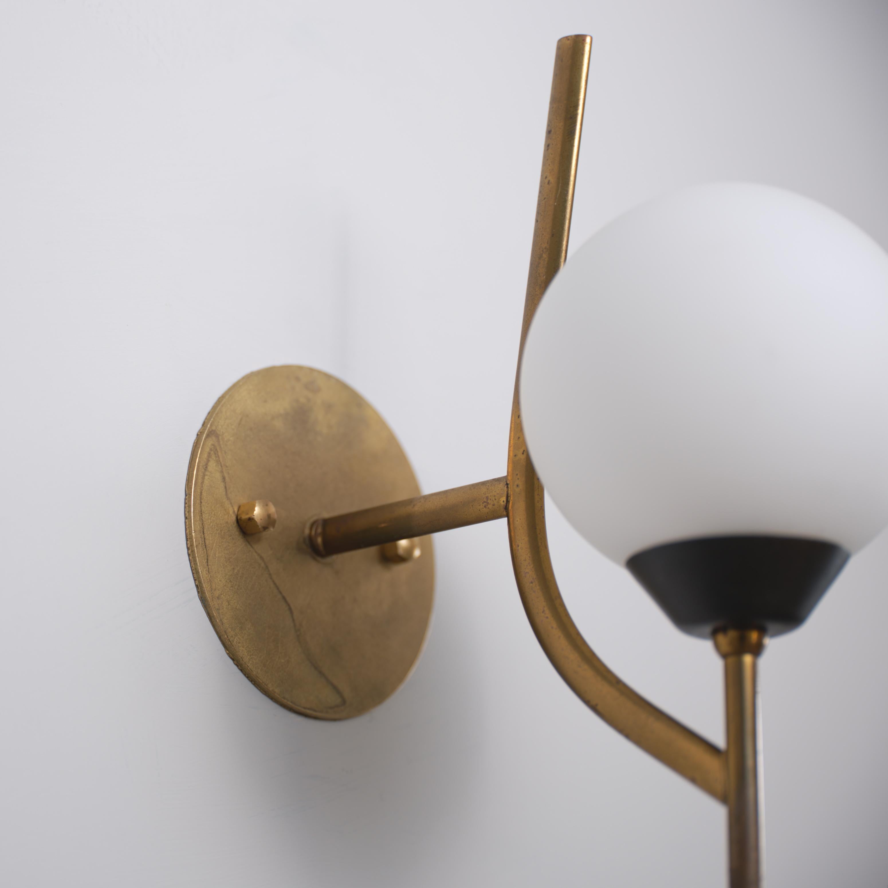 Pair of 1950s Italian Brass and Burnished Steel Sconces with Opaline Glass Globe For Sale 6