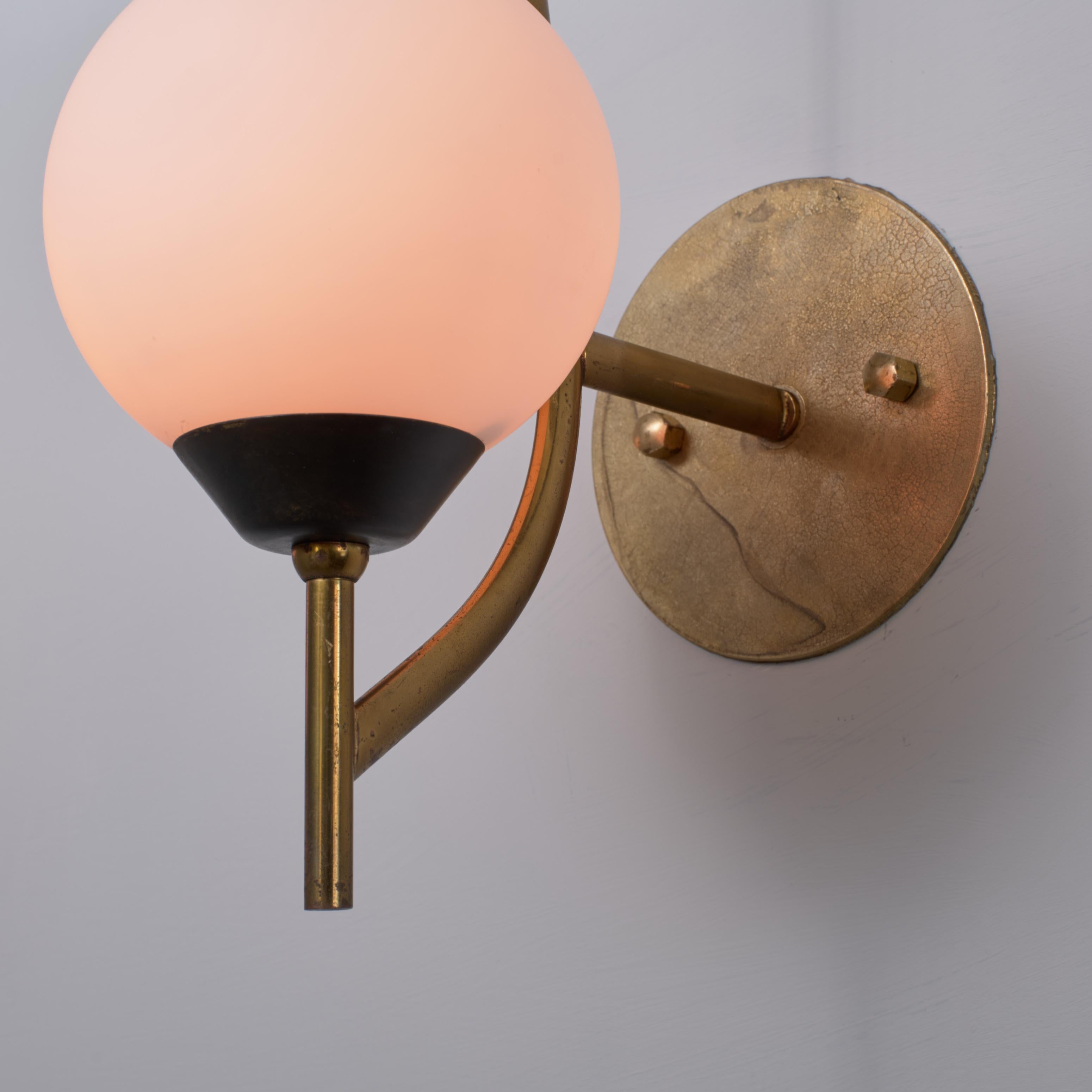 Pair of 1950s Italian Brass and Burnished Steel Sconces with Opaline Glass Globe For Sale 4