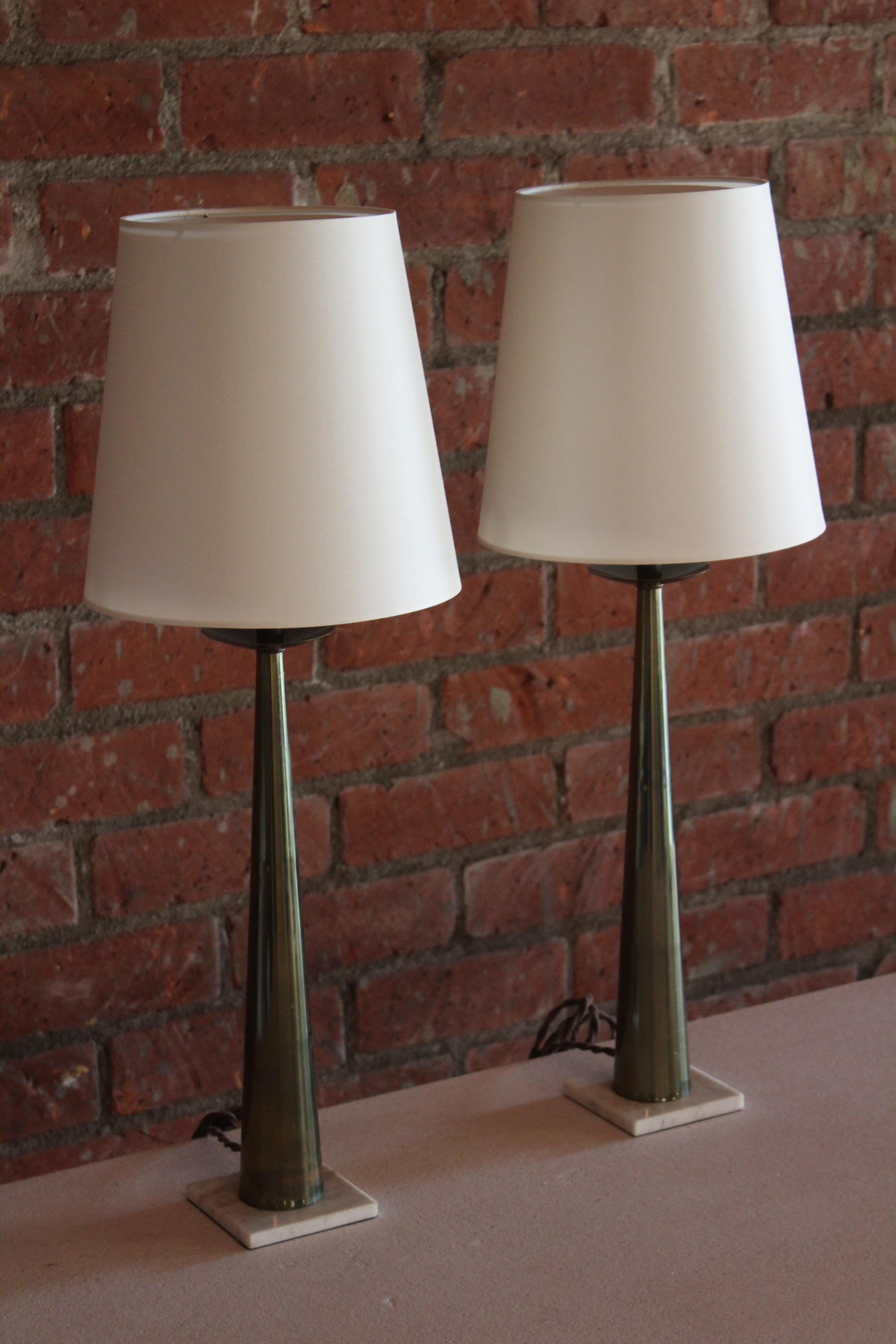 Mid-20th Century Pair of 1950s Italian Brass and Marble Table Lamps