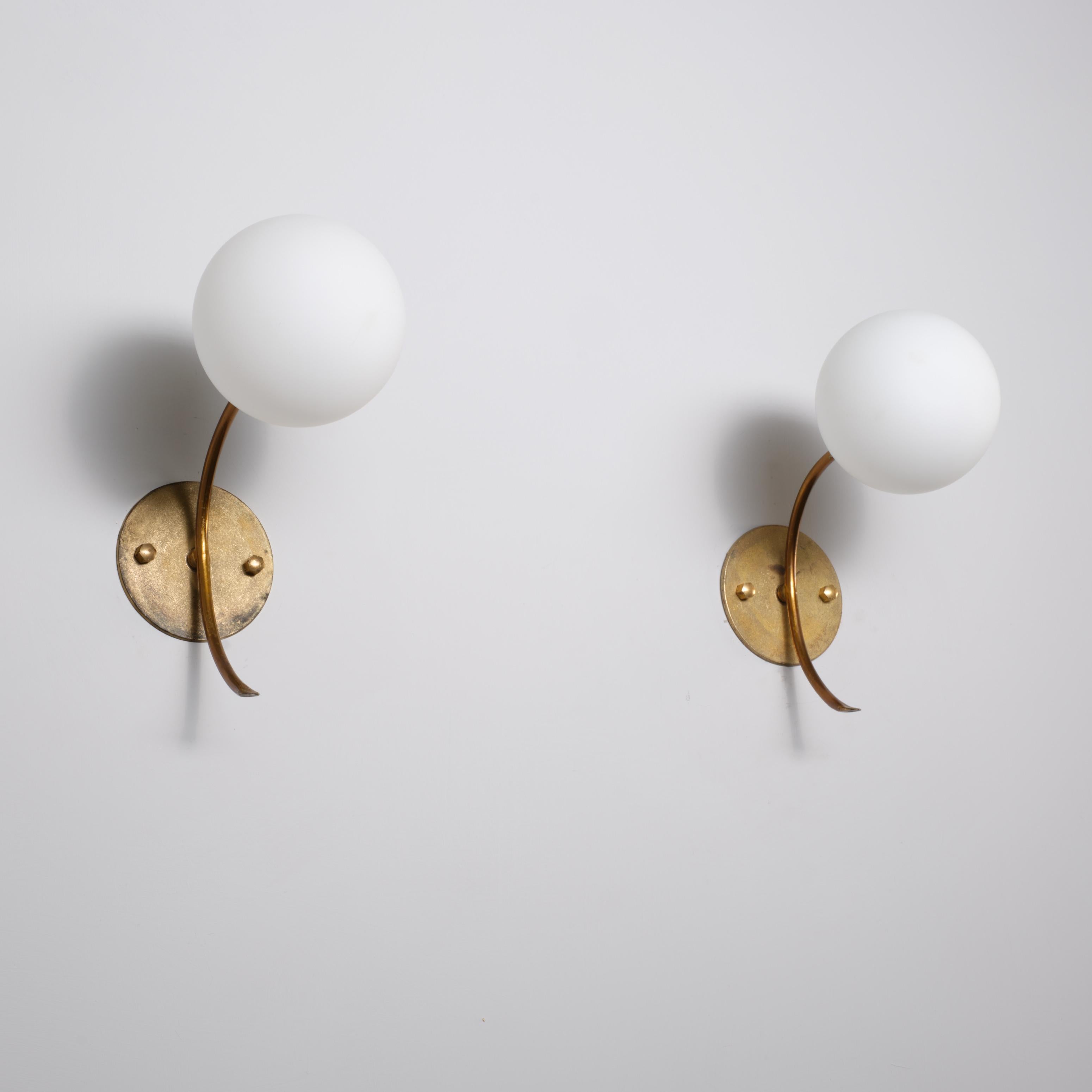 Pair of 1950s Italian Brass Sconces with Opaline Glass Globes For Sale 1