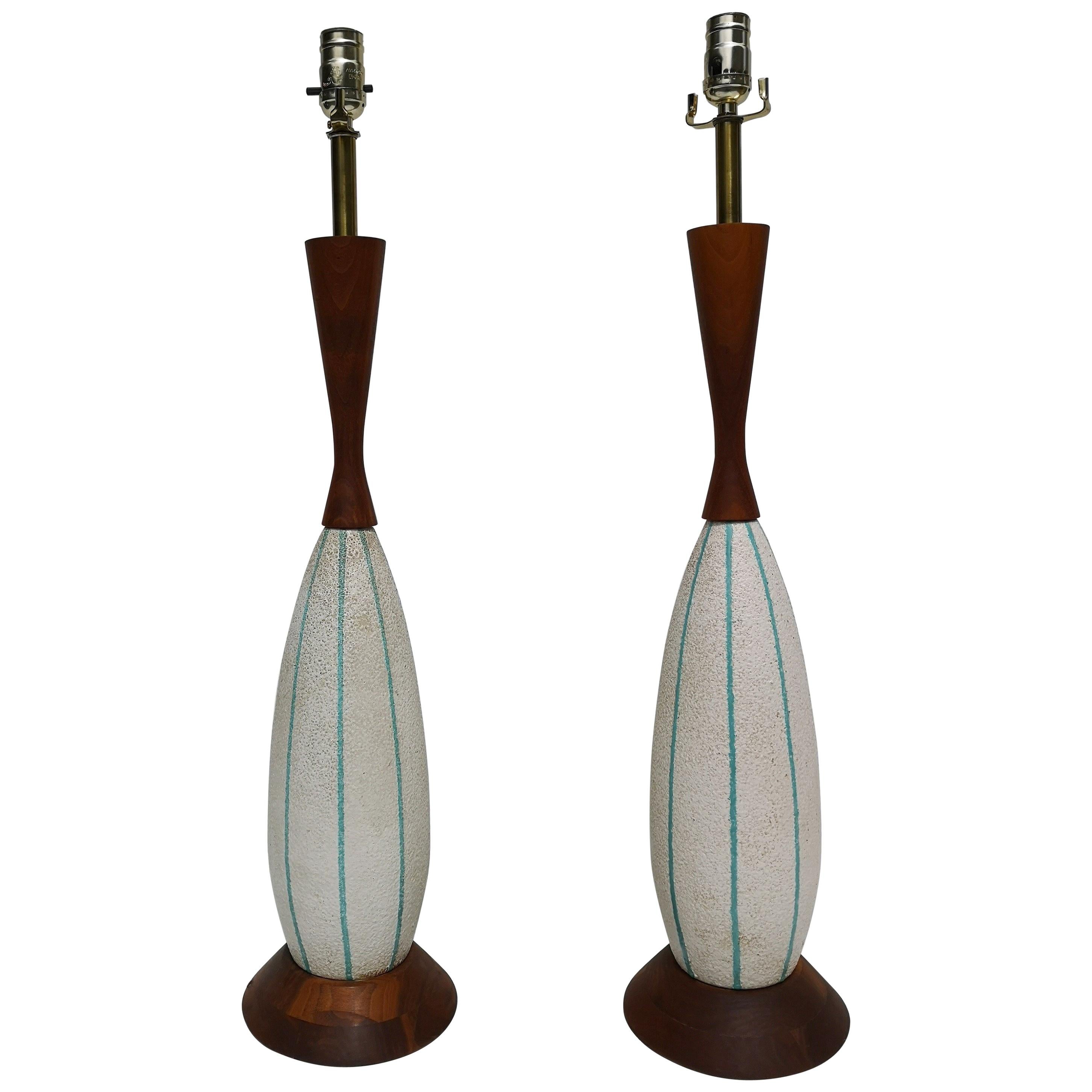 Pair of 1950s Italian Ceramic and Walnut Table Lamps For Sale