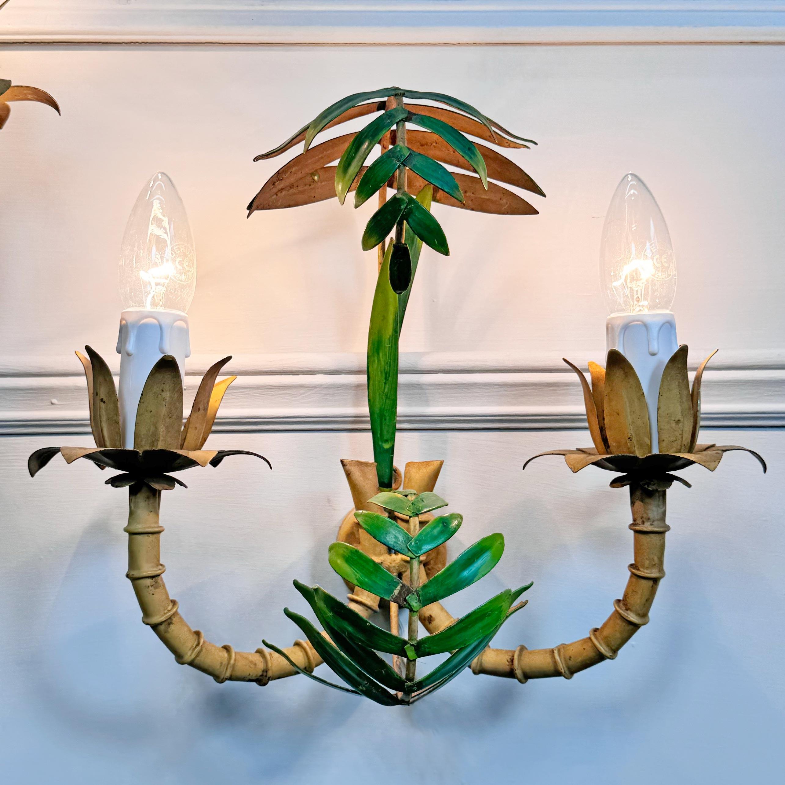 Pareja de apliques italianos de hojas de bambú de imitación de los años 50 en venta 5