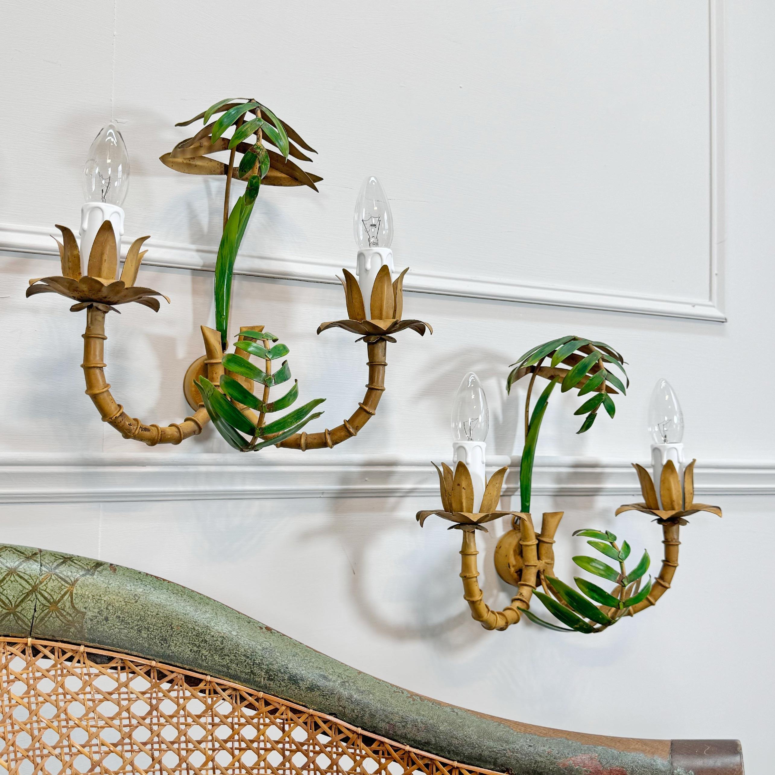 Pareja de apliques italianos de hojas de bambú de imitación de los años 50 en venta 9