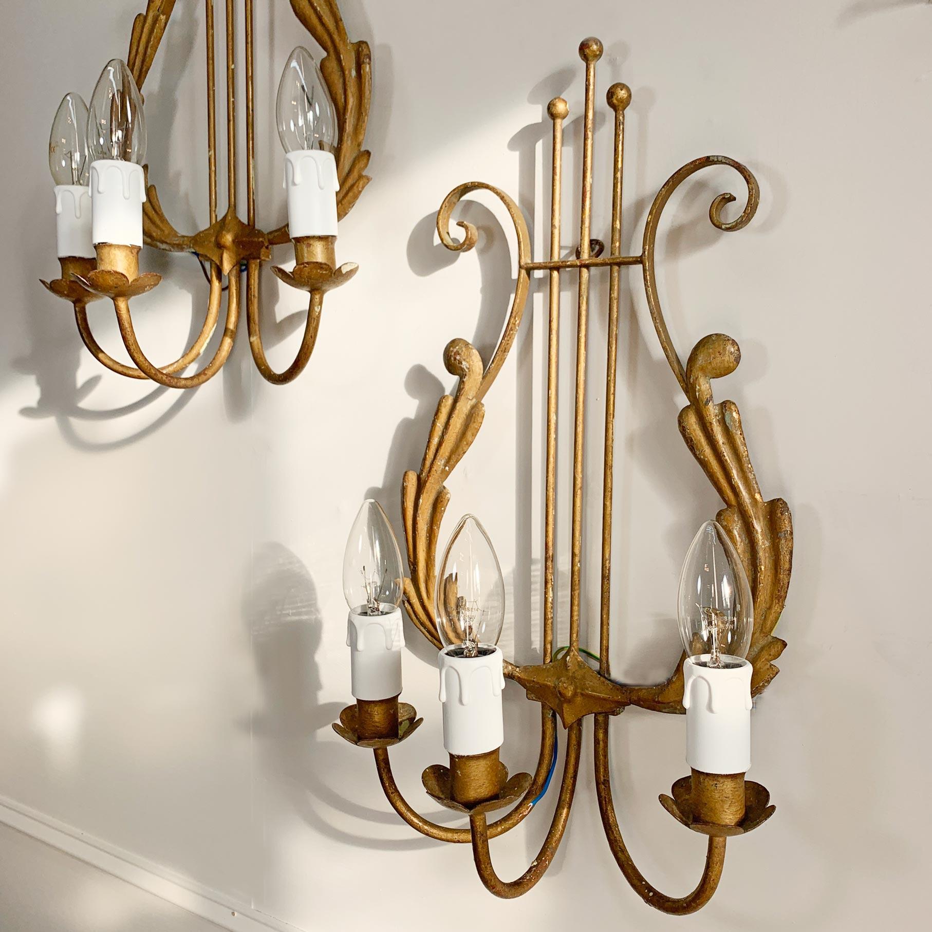 Rococo Pair of 1950's Italian Gilt Lyre Wall Lights For Sale