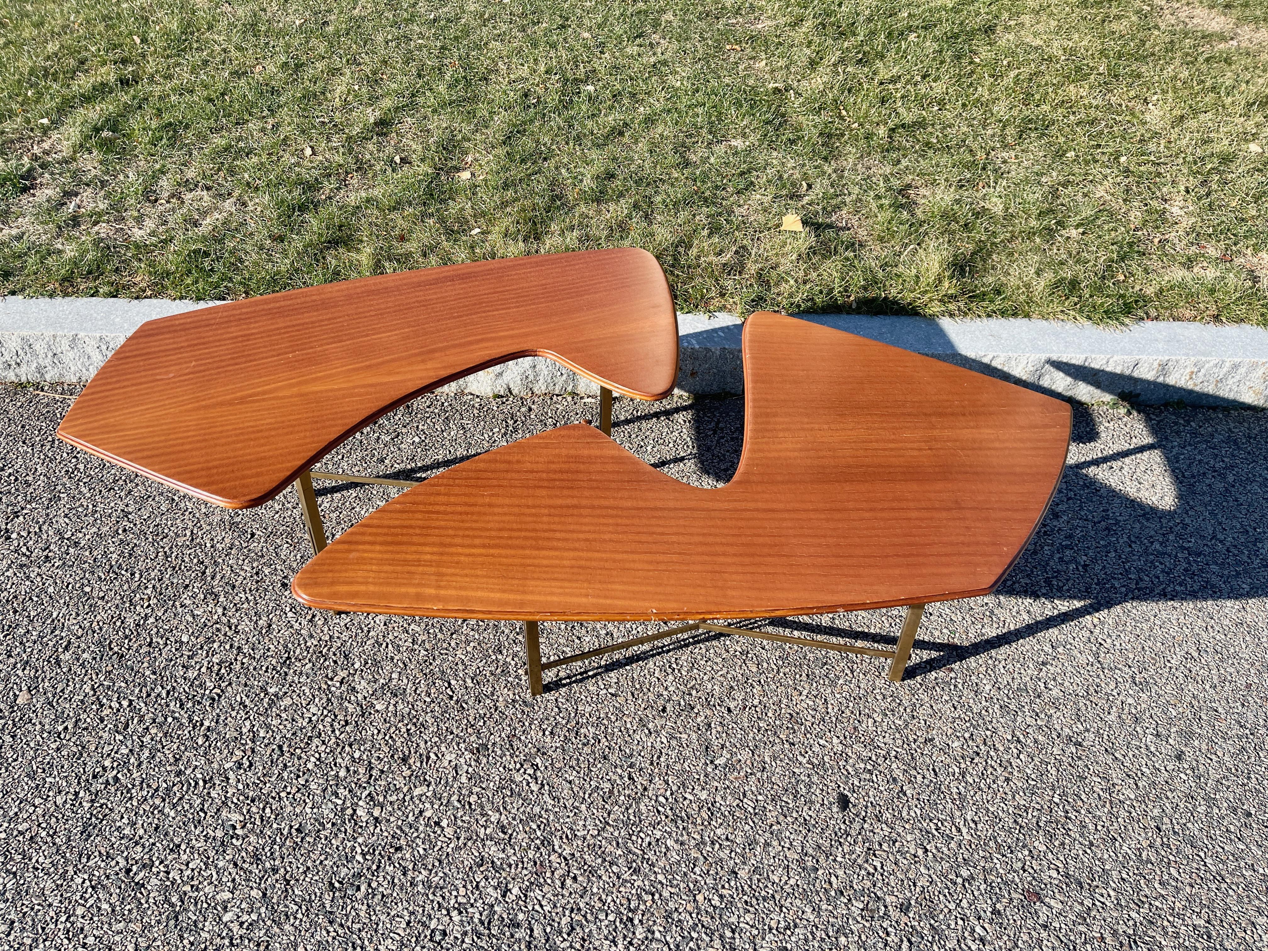 Paar italienische Puzzle-Couchtische aus den 1950er Jahren (Mitte des 20. Jahrhunderts) im Angebot