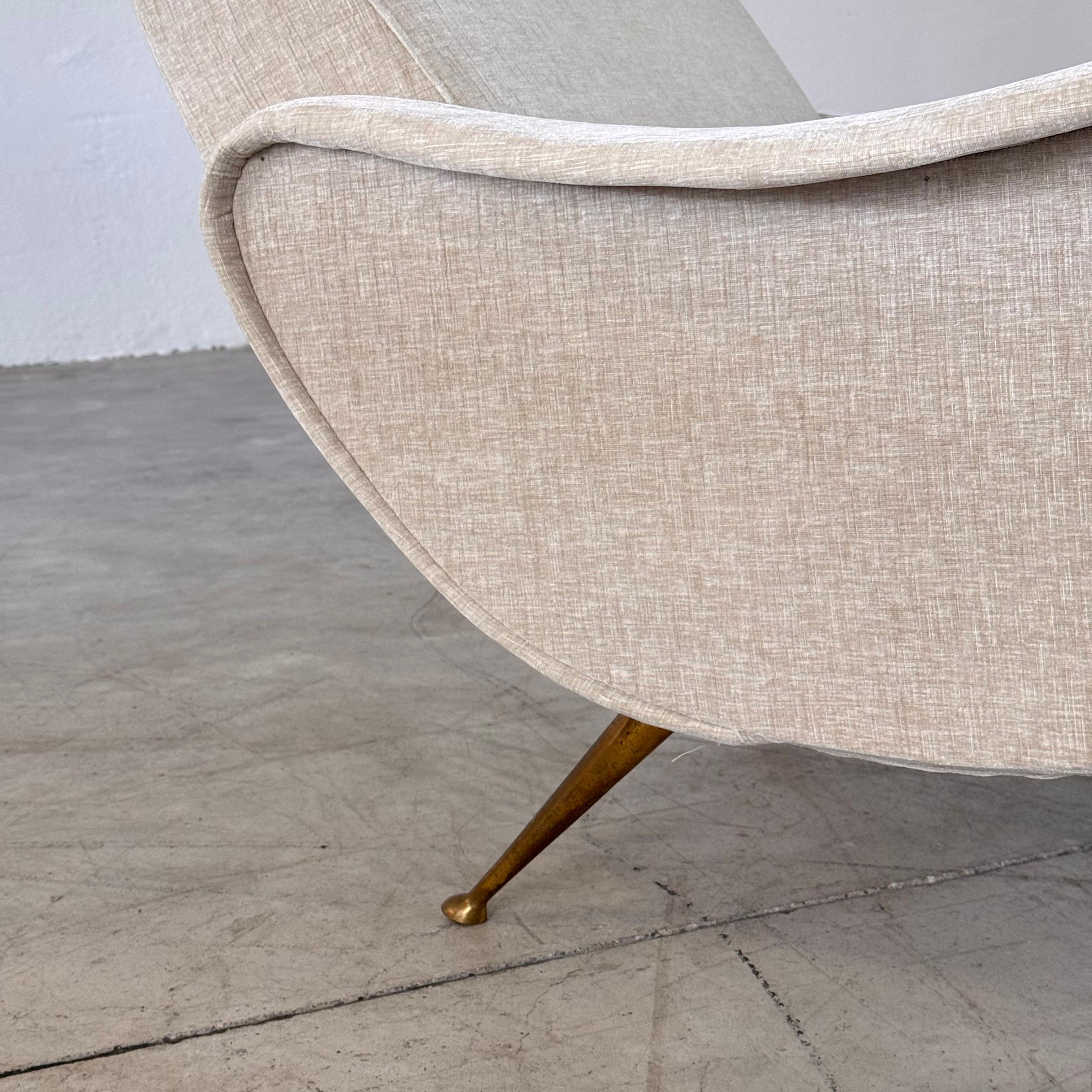 Paire de chaises longues italiennes des années 1950 par Gigi Radice, tissu Rubelli en vente 3