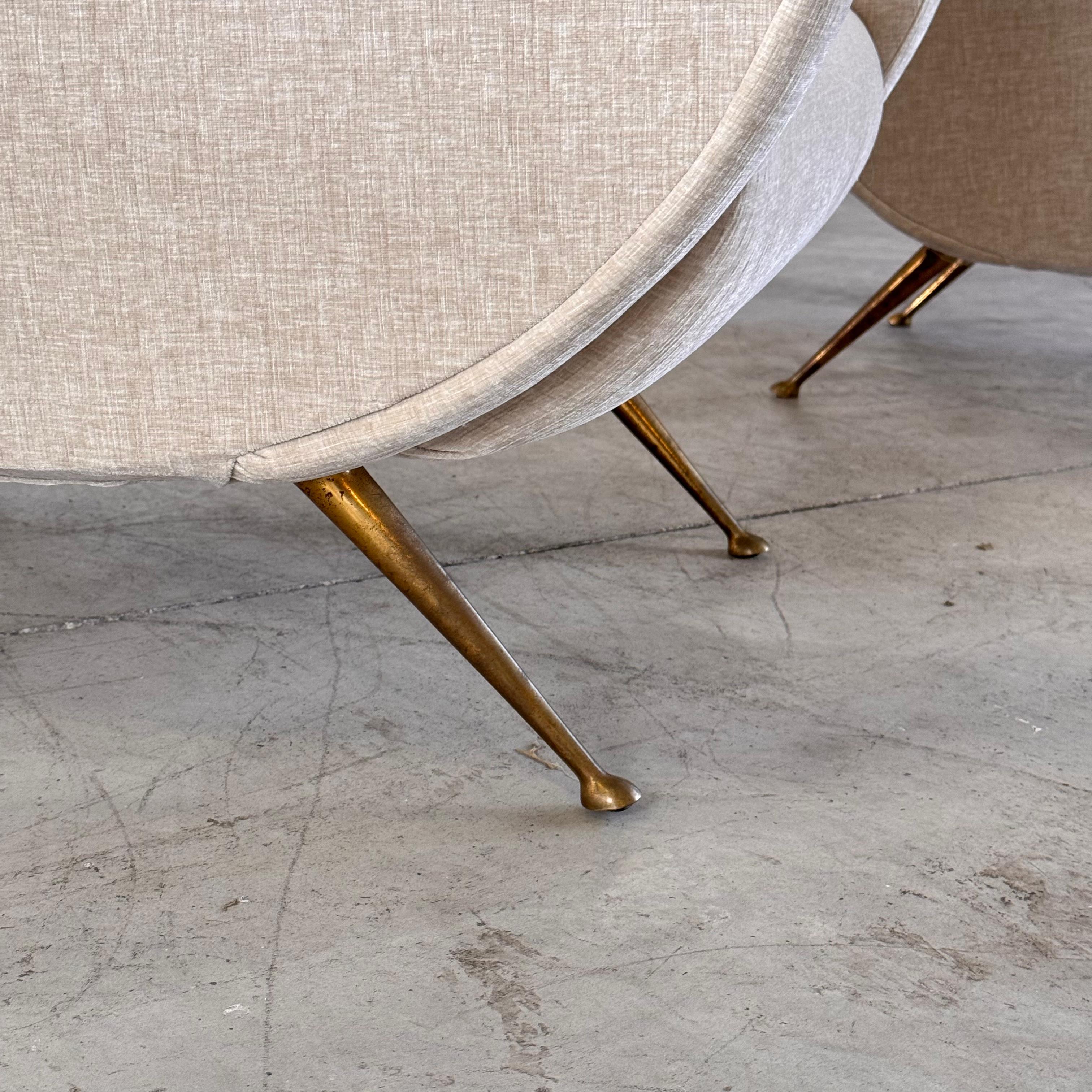 Paire de chaises longues italiennes des années 1950 par Gigi Radice, tissu Rubelli en vente 4