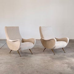 Coppia di sedie da salotto italiane degli anni '50 di Gigi Radice, in tessuto Rubelli