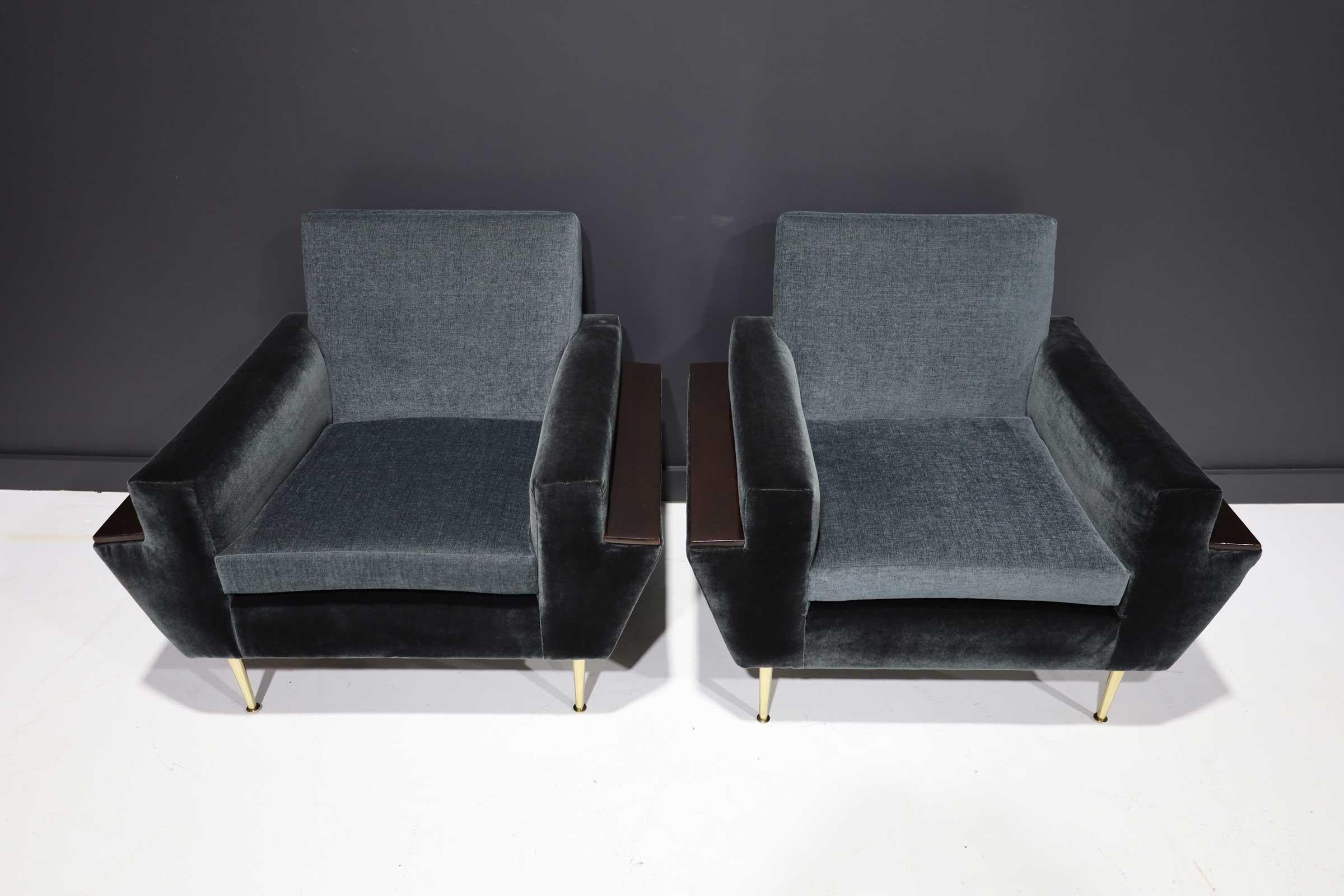 Pair of 1950s Italian Lounge Chairs in New Upholstery by Rubelli and Mokum 1