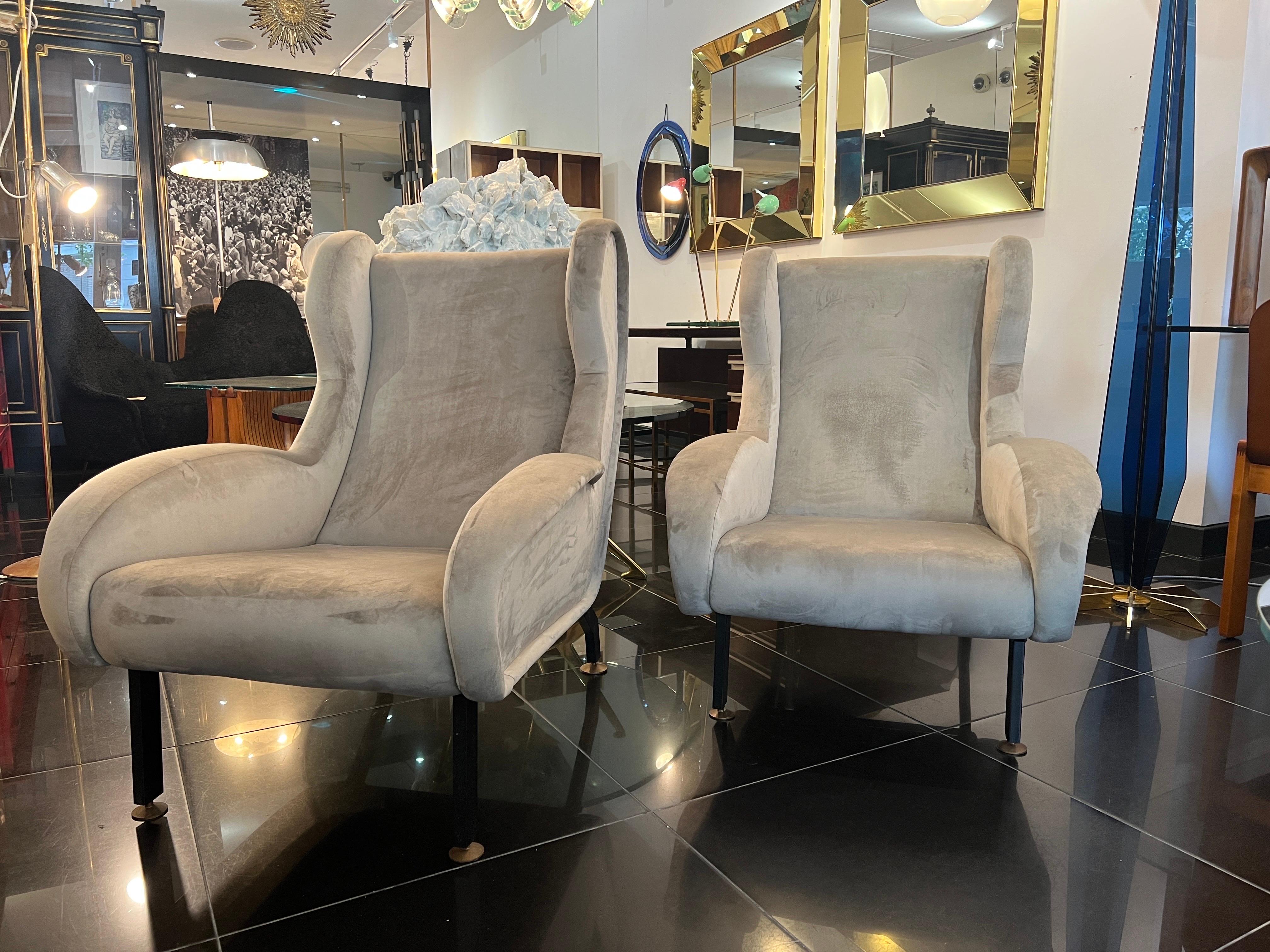 20th Century Pair of 1950s Italian Lounge Chairs in Stone Grey Velvet For Sale