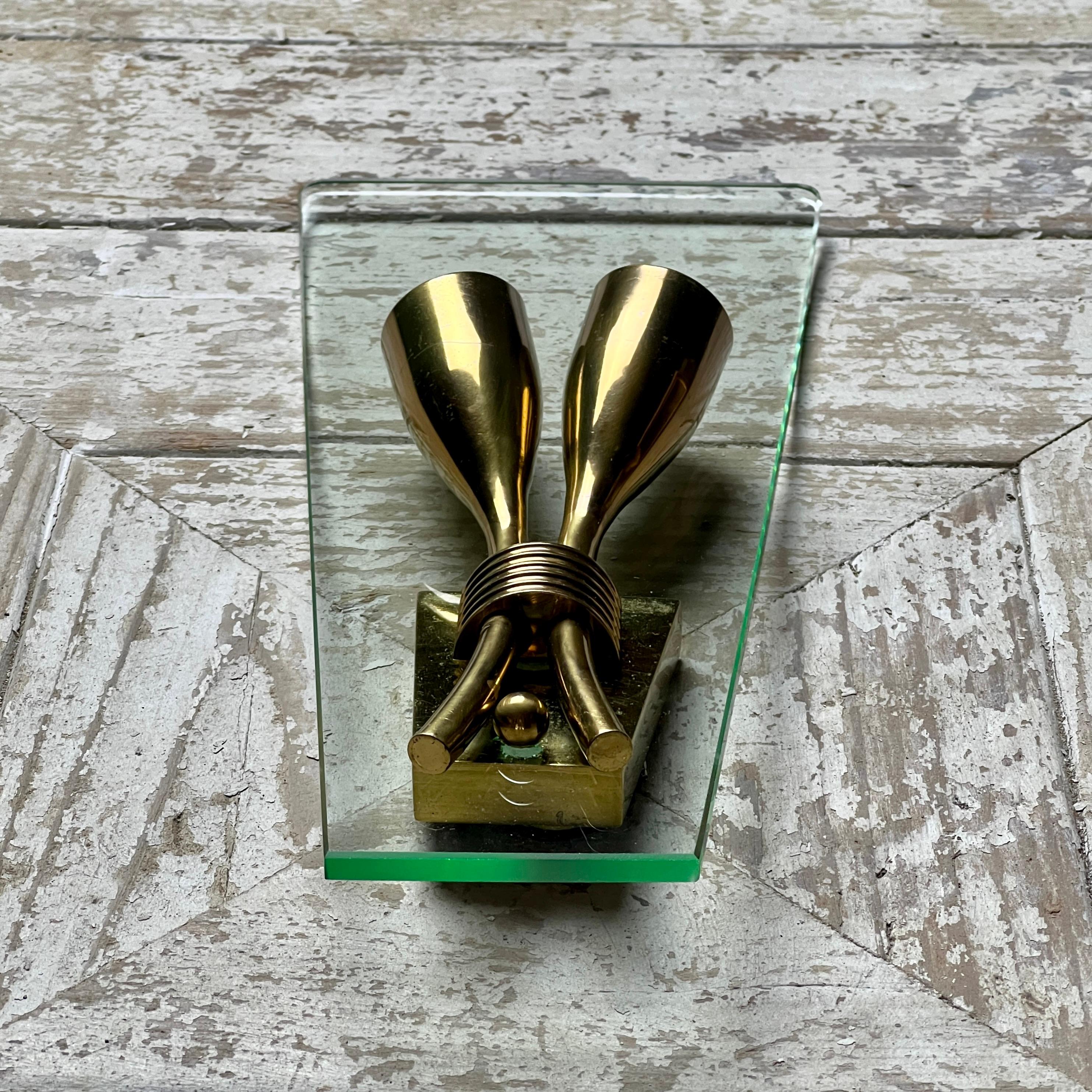 Paar 1950S Italienisch Mitte des Jahrhunderts Moderne gekrümmte Glas Wandleuchte Sconces (20. Jahrhundert) im Angebot