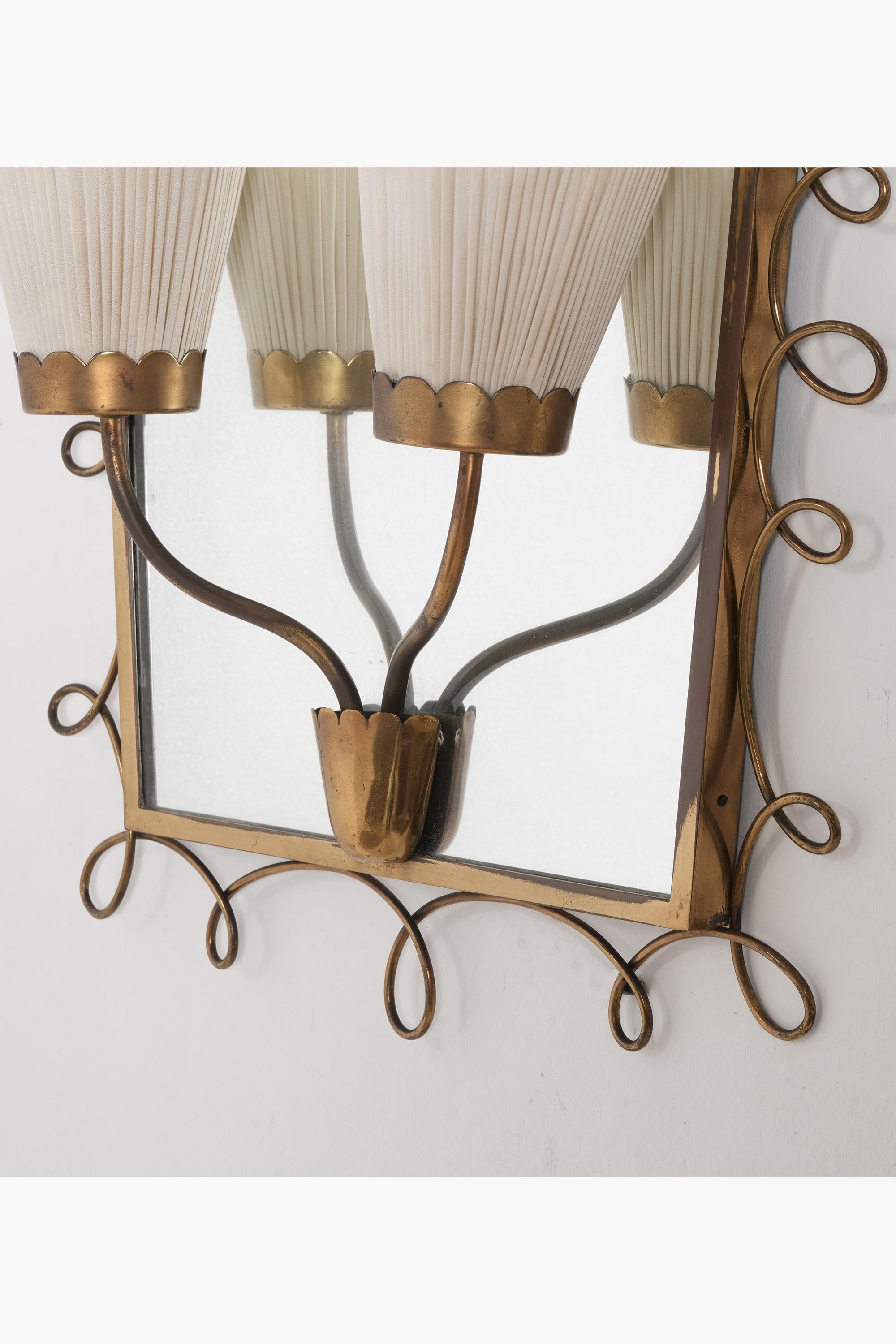 Pair of 1950s Italian Mirrored Wall Lights attributed to Cesare Lacca Bon état - En vente à London, GB