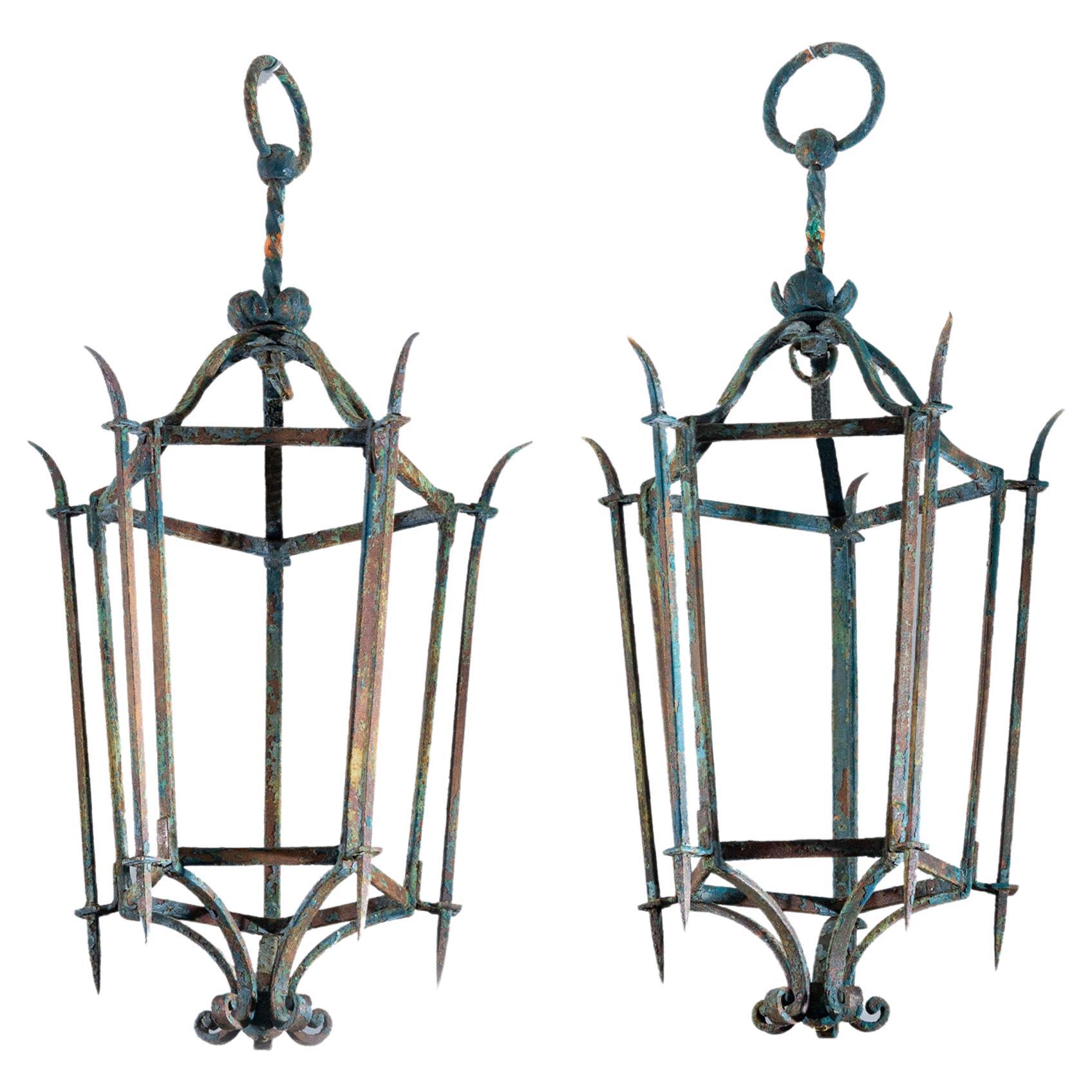 Pair of 1950s Italian Patinated Iron Lanterns For Sale