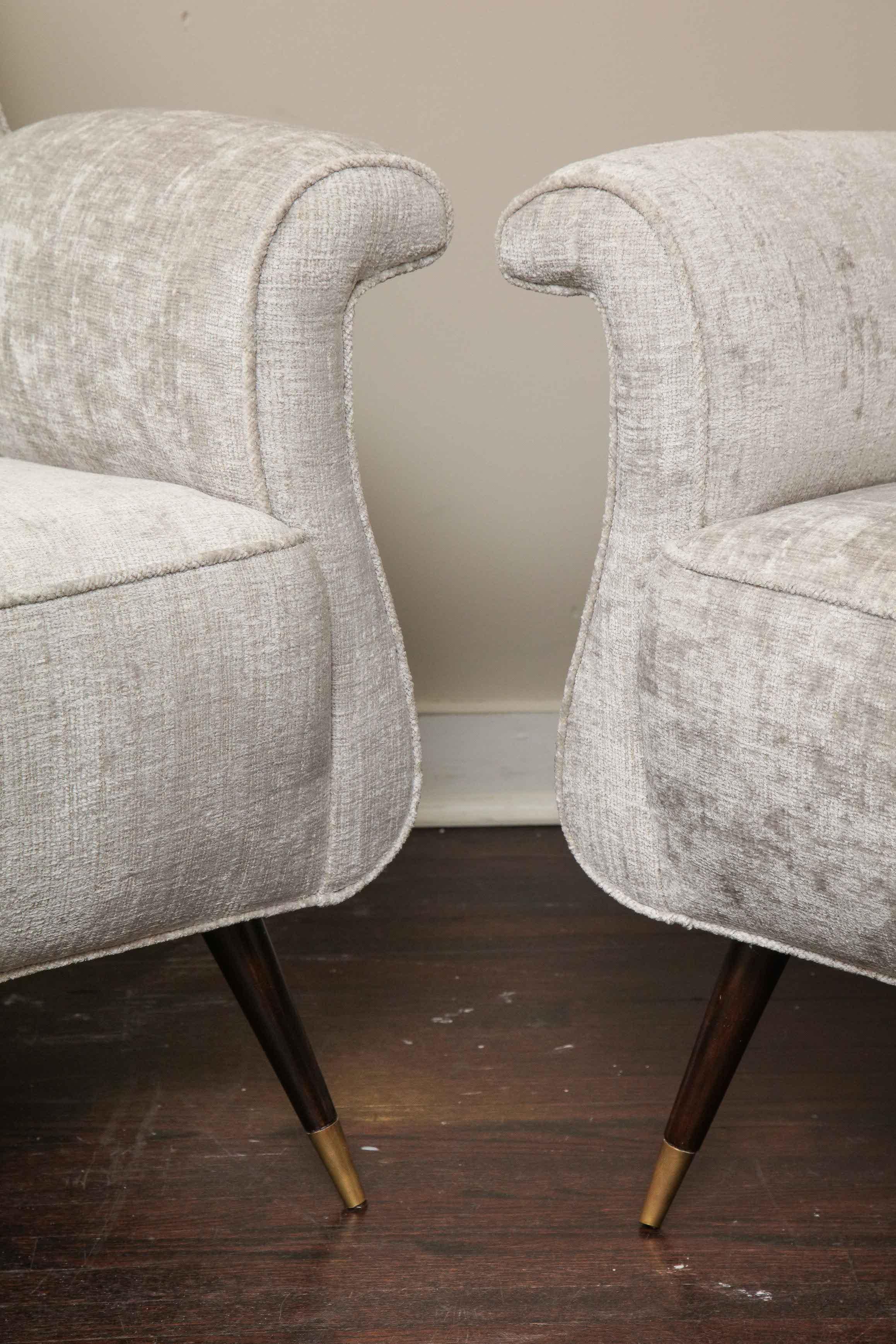 Pair of 1950s Italian Petite Rolled Armchairs in Platinum Velvet In Excellent Condition In New York, NY