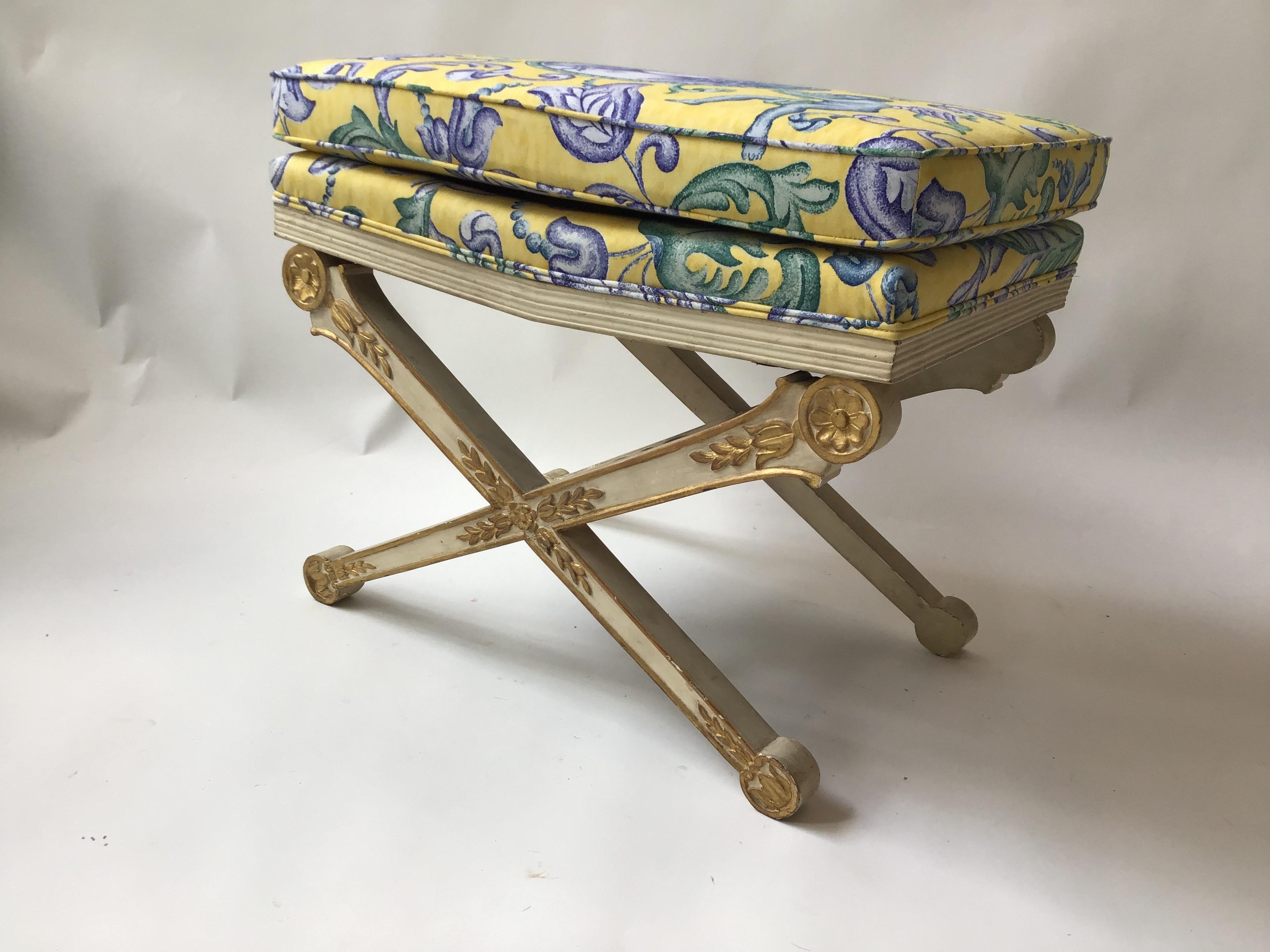 Pair of 1950s Italian Regency Style Painted Wood and Gilt Benches 3