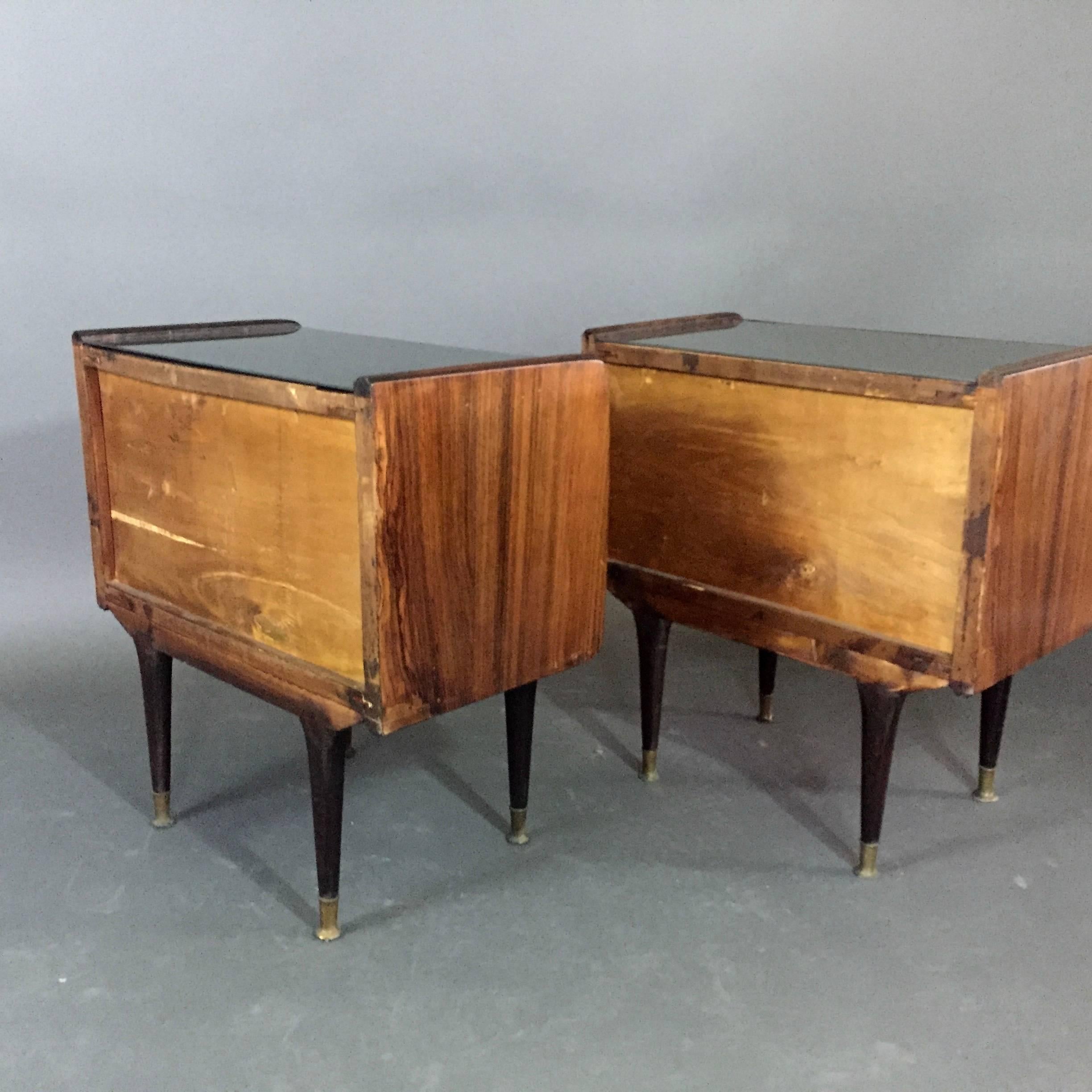 Pair of 1950s Italian Rosewood and Lacquered Nightstands For Sale 4