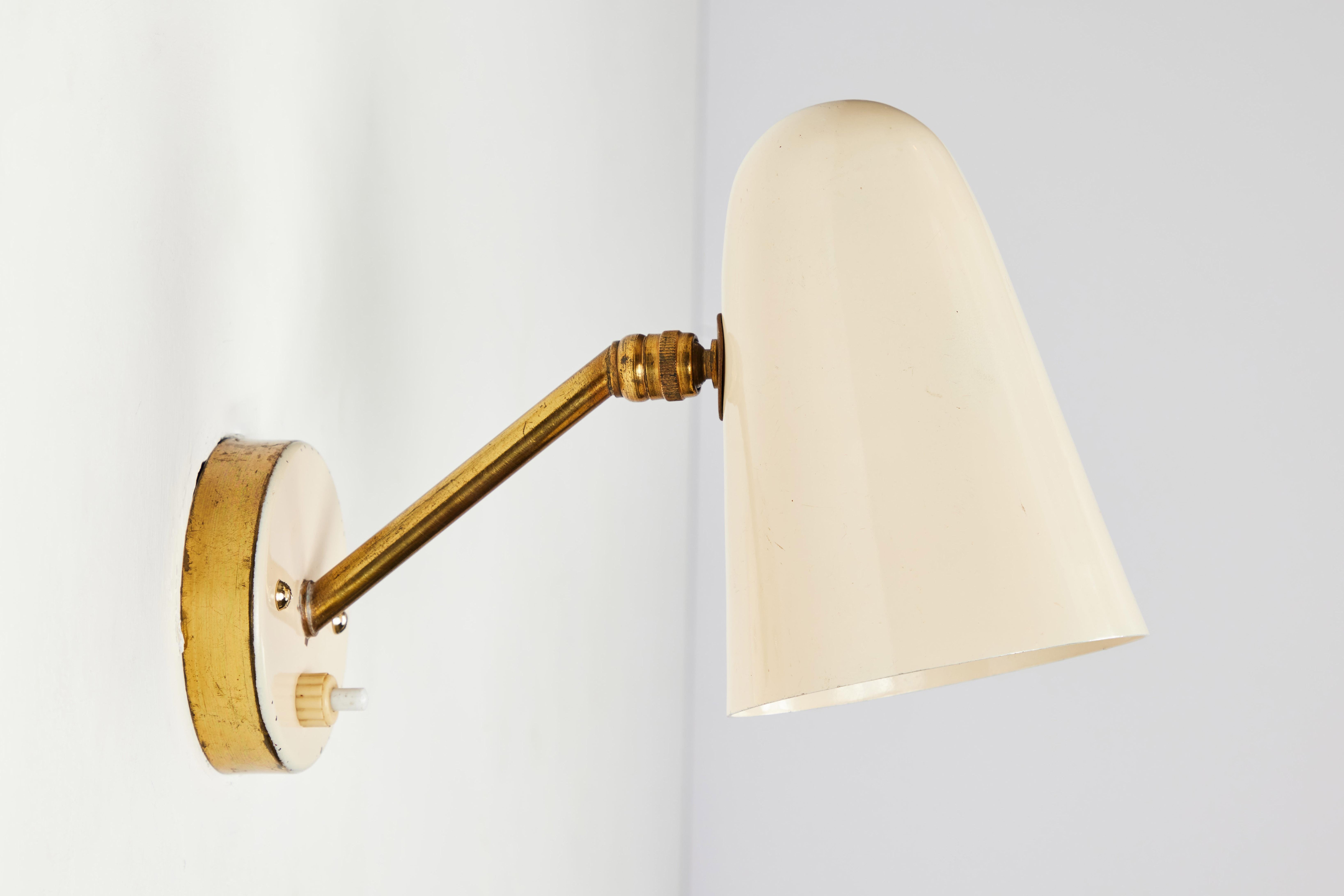 Brass Pair of 1950s Italian Sconces Attributed to Gino Sarfatti