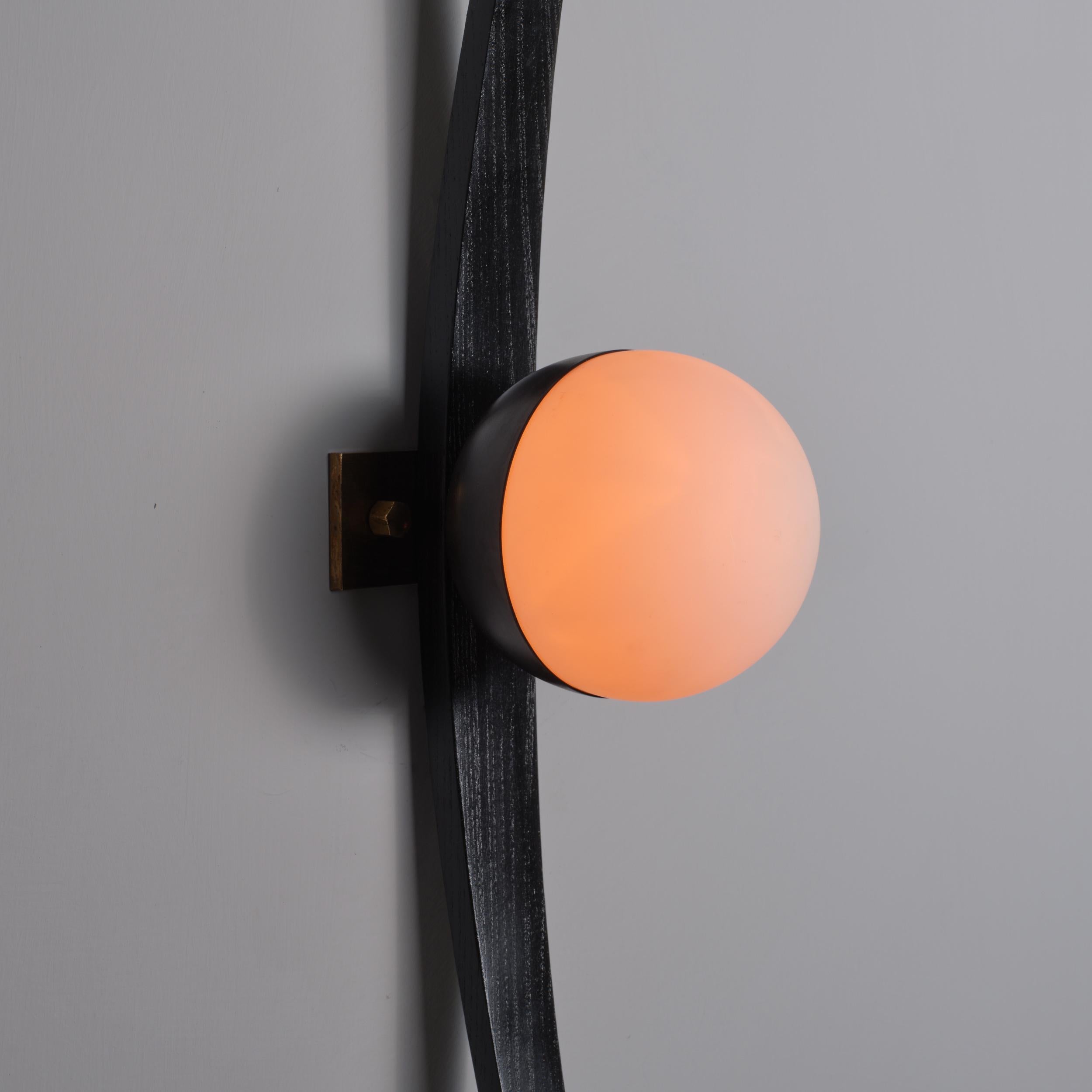 Pair of 1950s Italian Stilnovo Sconces in Brass, Black Lacquered Wood, and steel For Sale 8