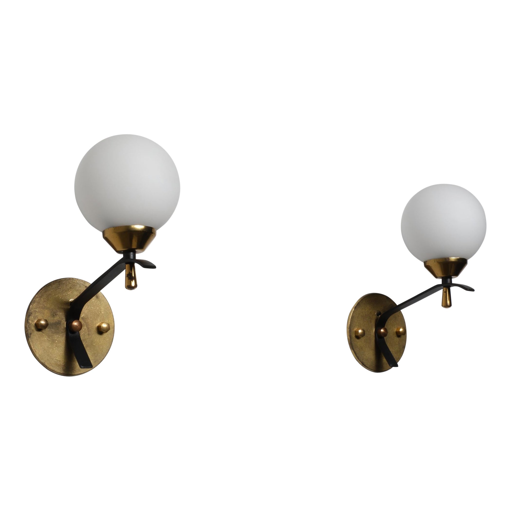 Pair of 1950s Italian Wall Sconces in Brass and Opaline Glass Shade